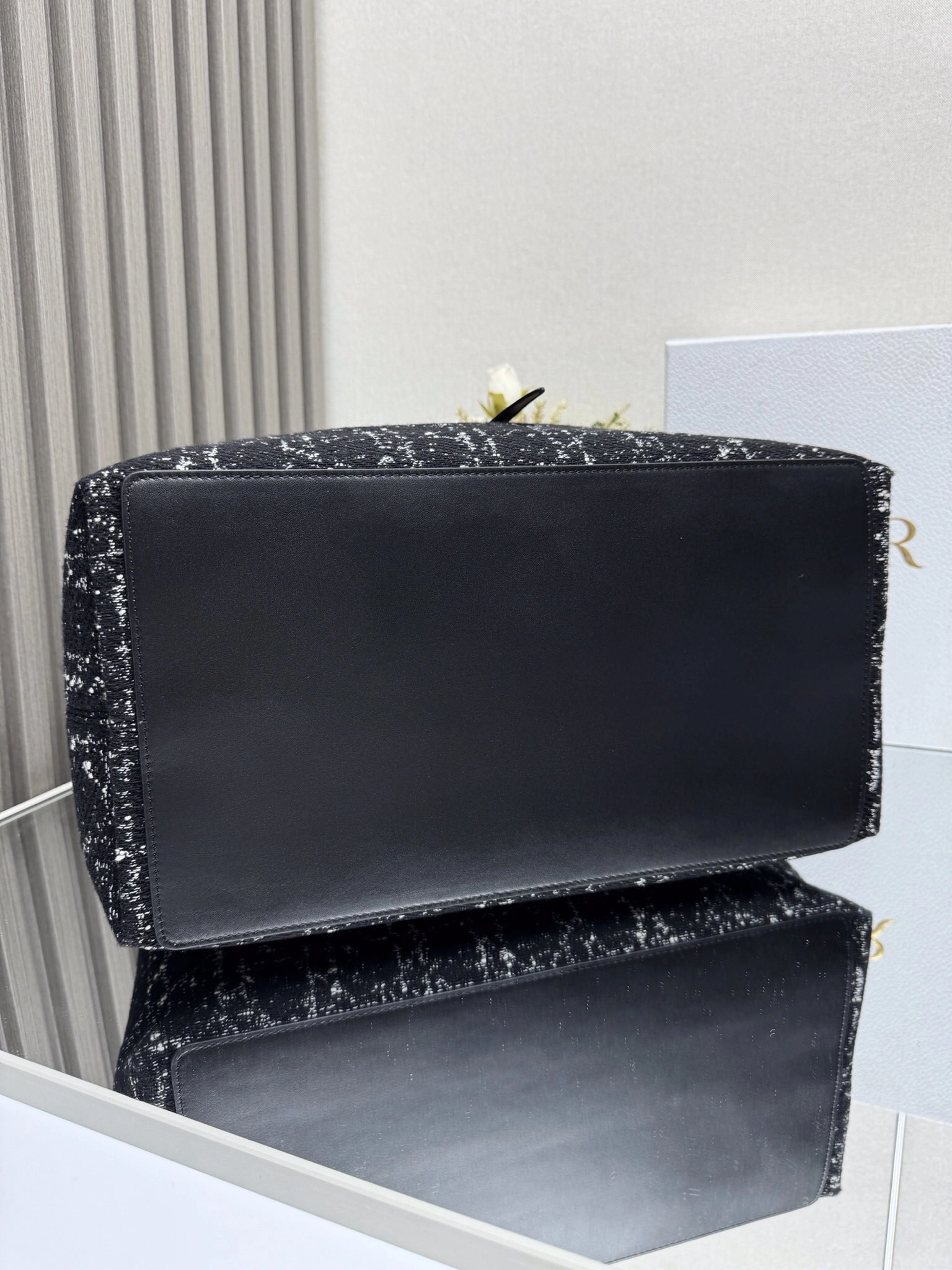 MOMO-- 4ior M2820OTKV_M911 high quality version cowhide Toujours item:D-B000J3019