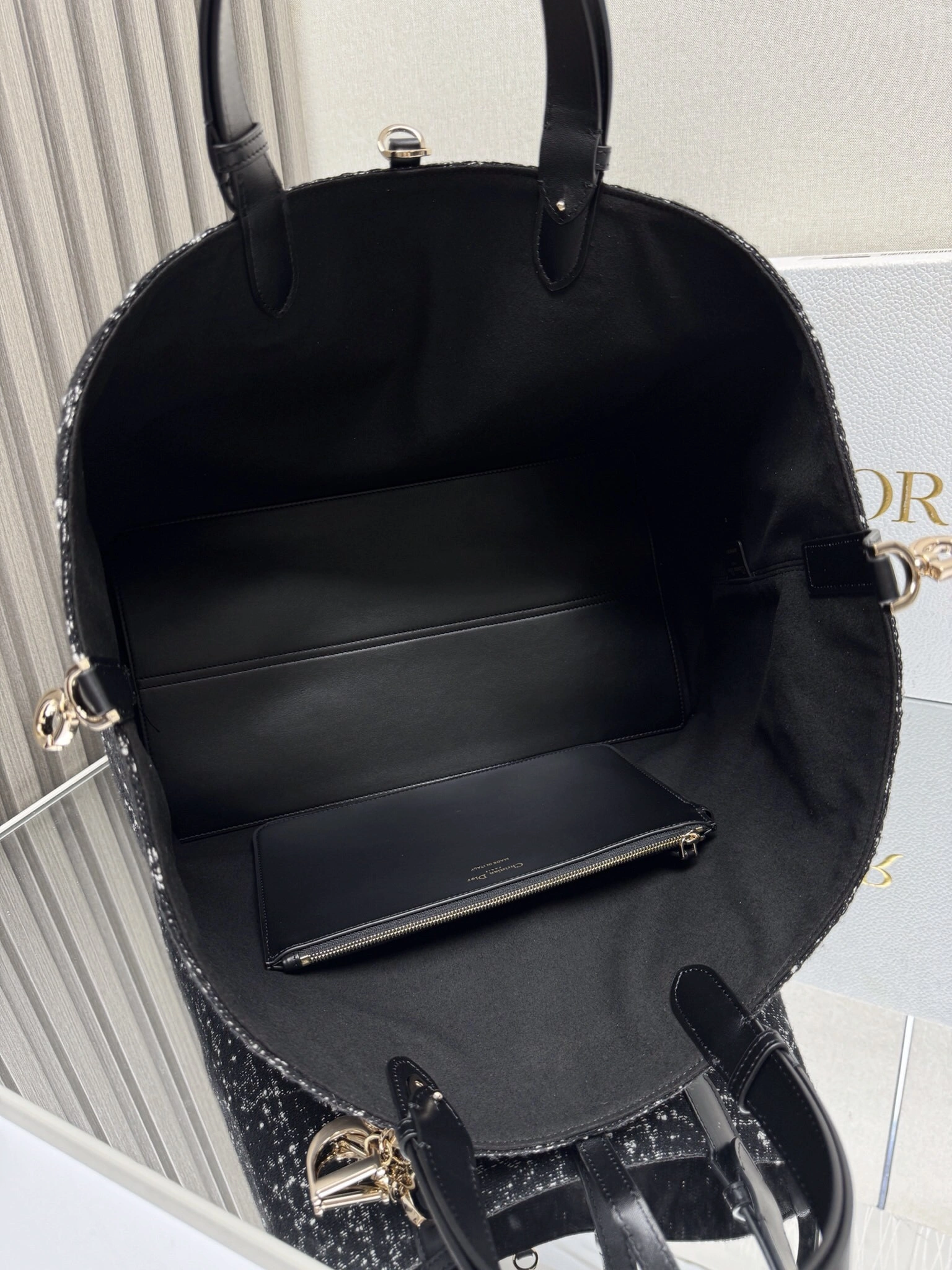 MOMO-- 4ior M2820OTKV_M911 high quality version cowhide Toujours item:D-B000J3019