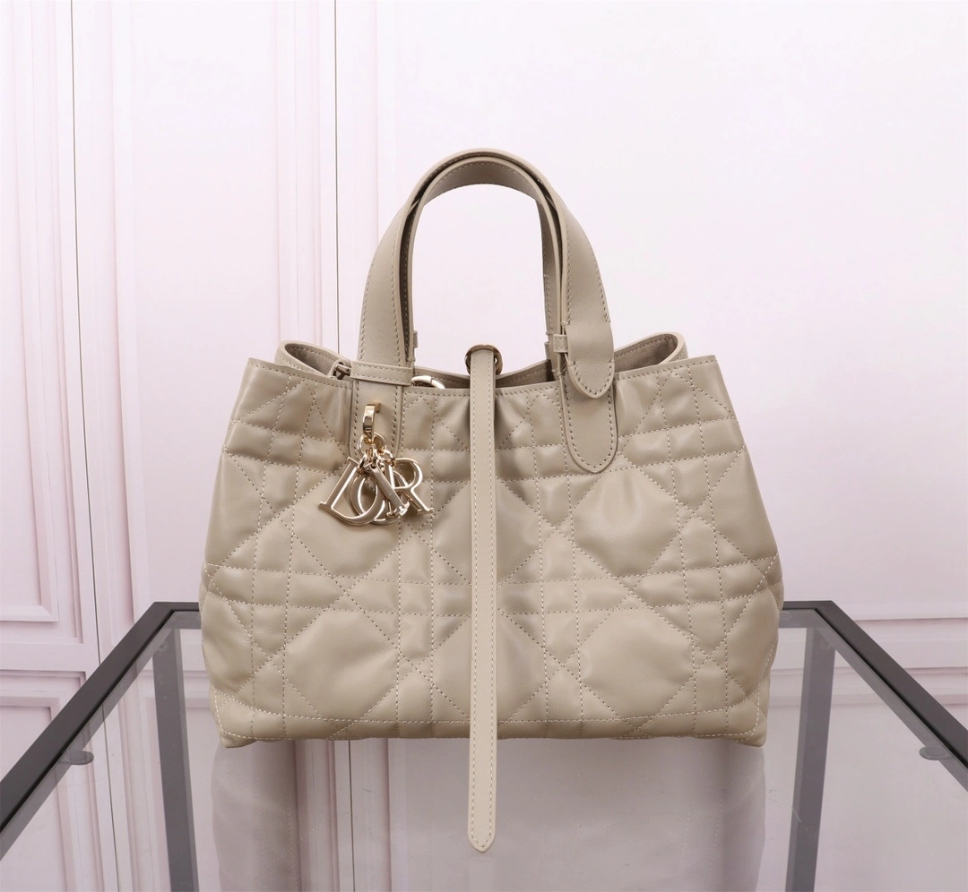 MOMO-- 4ior M2821OSHJ_M51U high quality version cowhide Toujours item:D-B000J3007