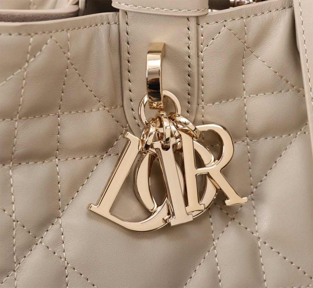 MOMO-- 4ior M2821OSHJ_M51U high quality version cowhide Toujours item:D-B000J3007