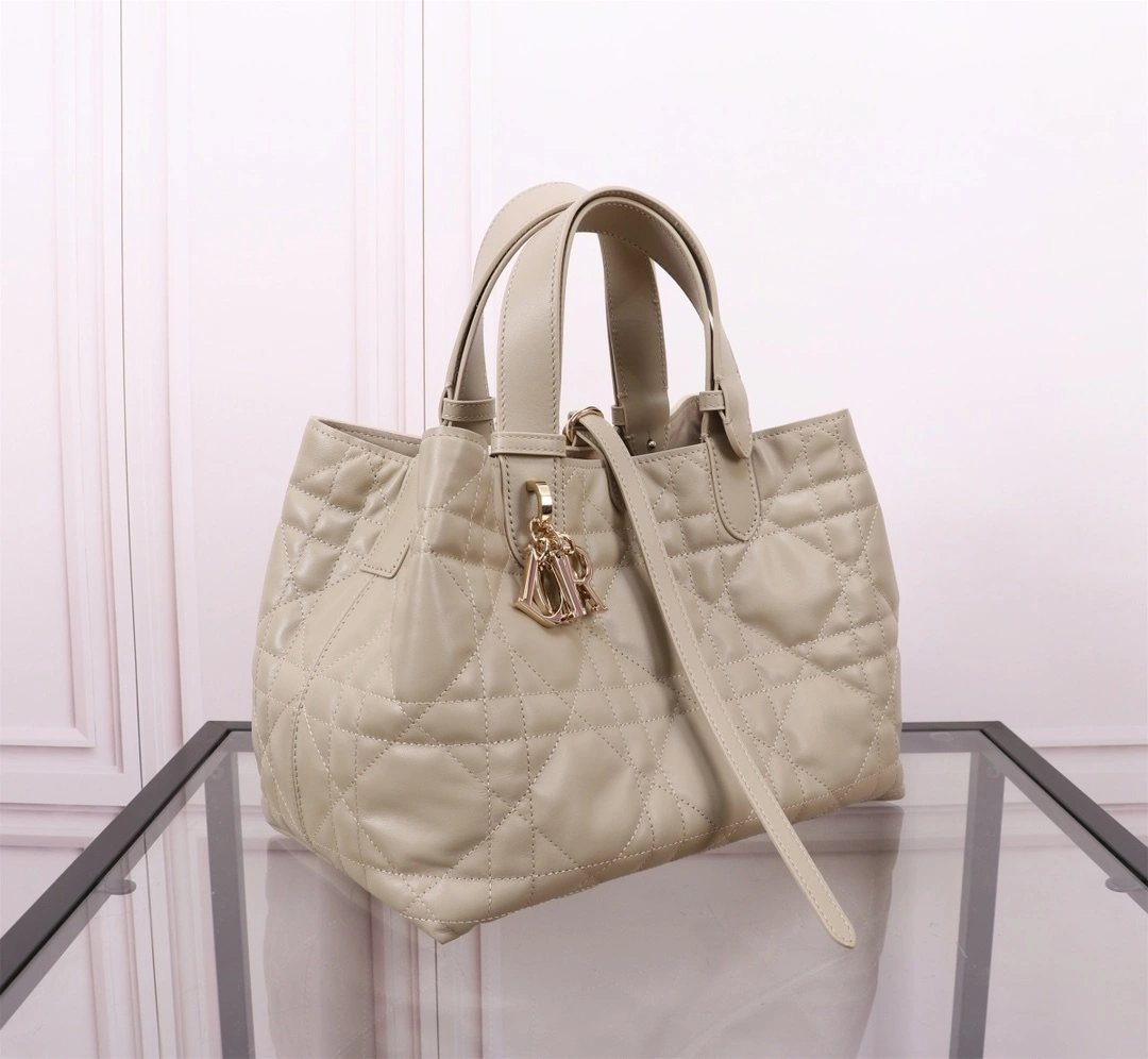 MOMO-- 4ior M2821OSHJ_M51U high quality version cowhide Toujours item:D-B000J3007