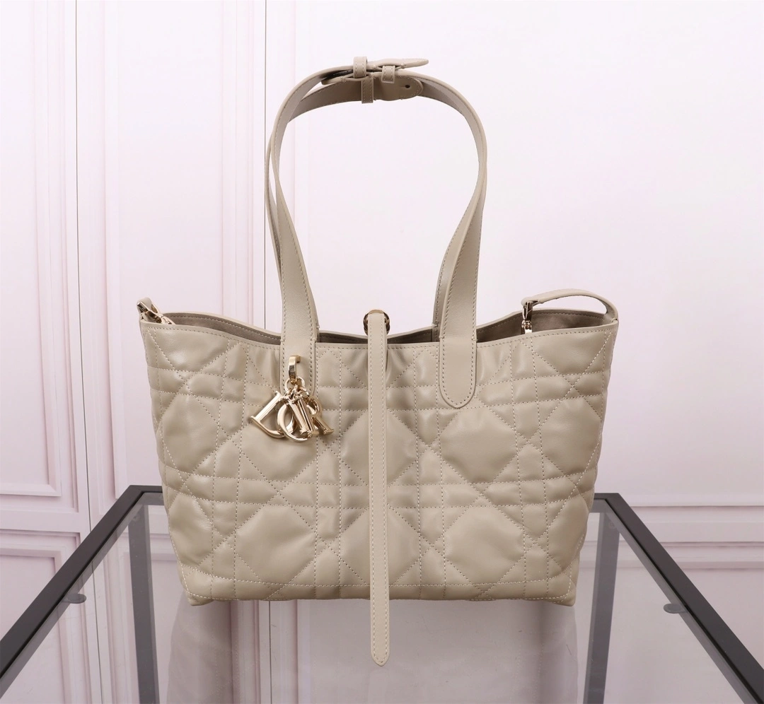 MOMO-- 4ior M2821OSHJ_M51U high quality version cowhide Toujours item:D-B000J3007