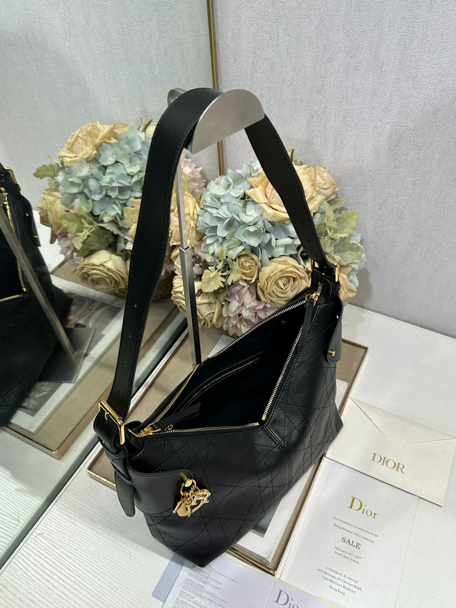 MOMO-- 4ior M2846UJVC-M900 high quality version Voyage cowhide item:E-B000L2024T