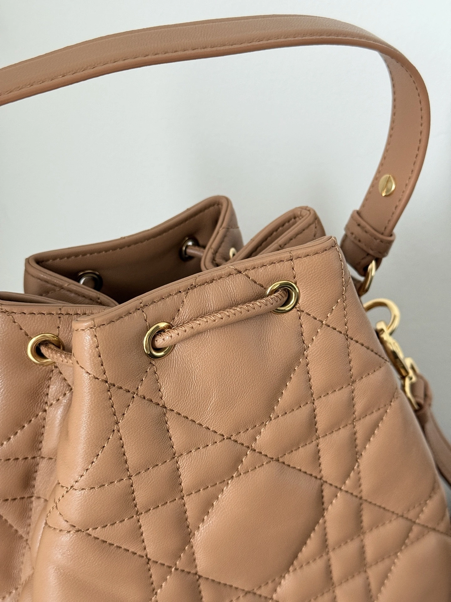 MOMO-- 4ior M3372UNOZ-M34U high quality version Caro sheepskin item:E-B805J2434