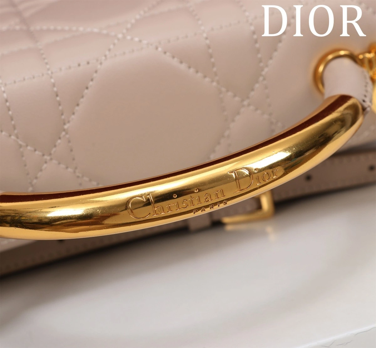 MOMO-- 4ior M4402UNMZ_M56U high quality version Ange cowhide item:D-B000K0426