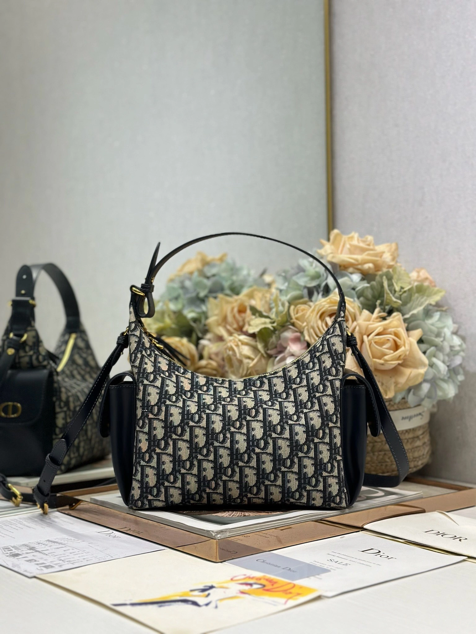 MOMO-- 4ior M6323UDDS-M928 high quality version D-Dream item:E-B000L2031T
