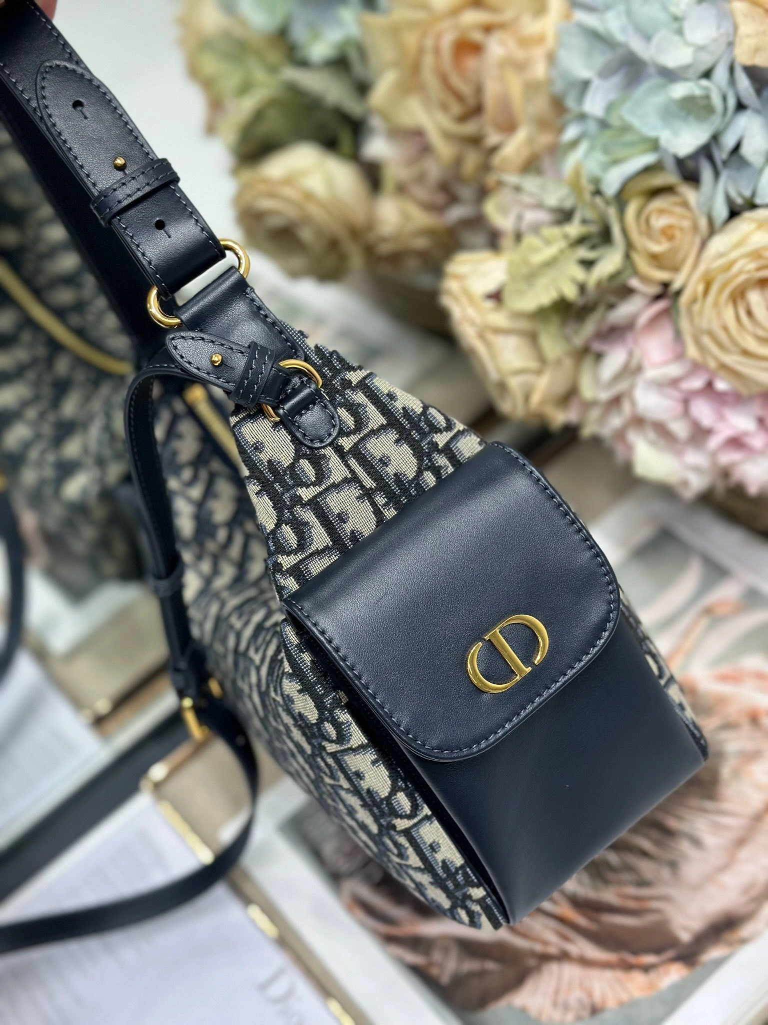 MOMO-- 4ior M6323UDDS-M928 high quality version D-Dream item:E-B000L2031T