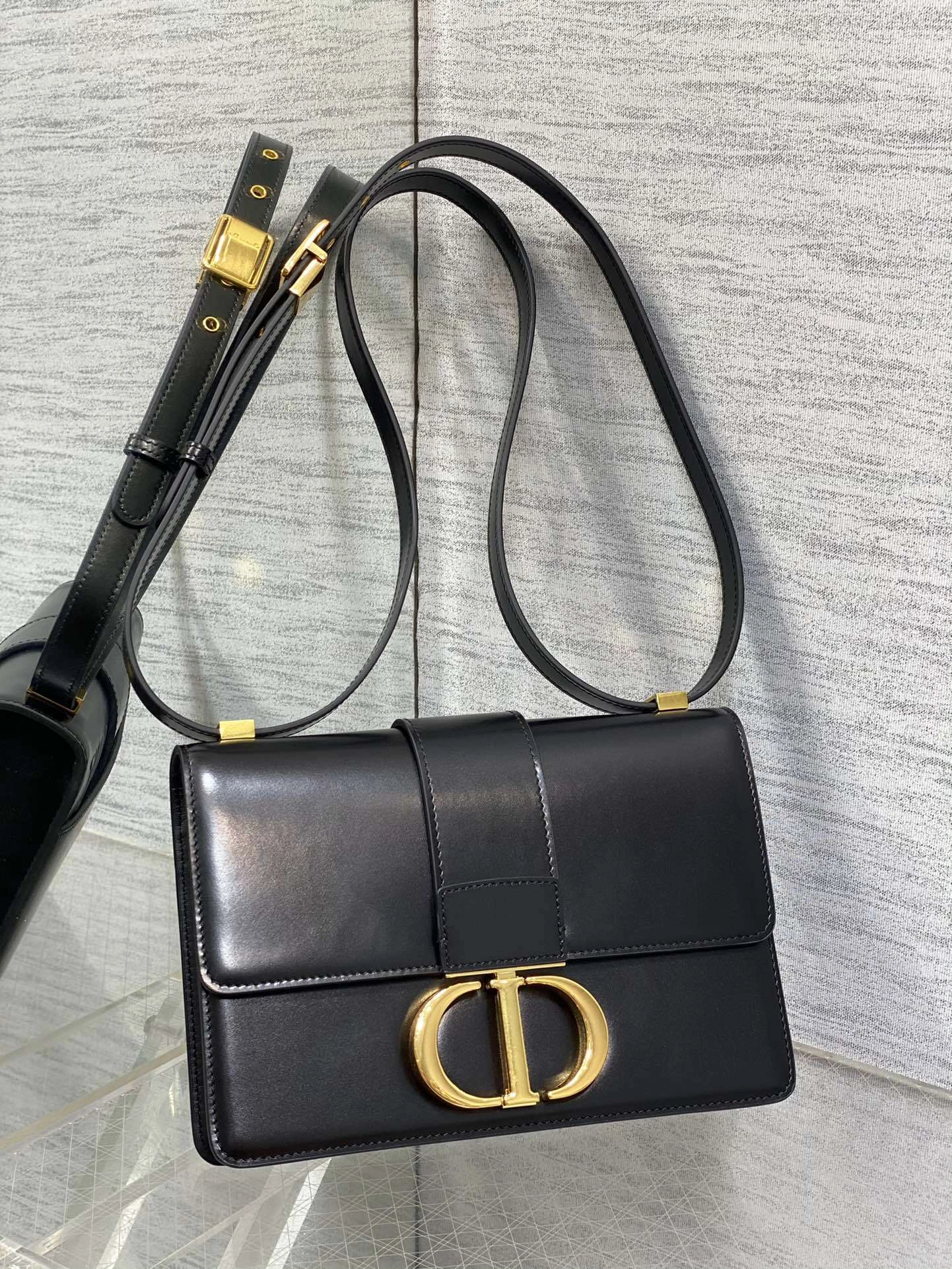 MOMO-- 4ior M9234UHEL_M900 high quality version item:D-B000J3030