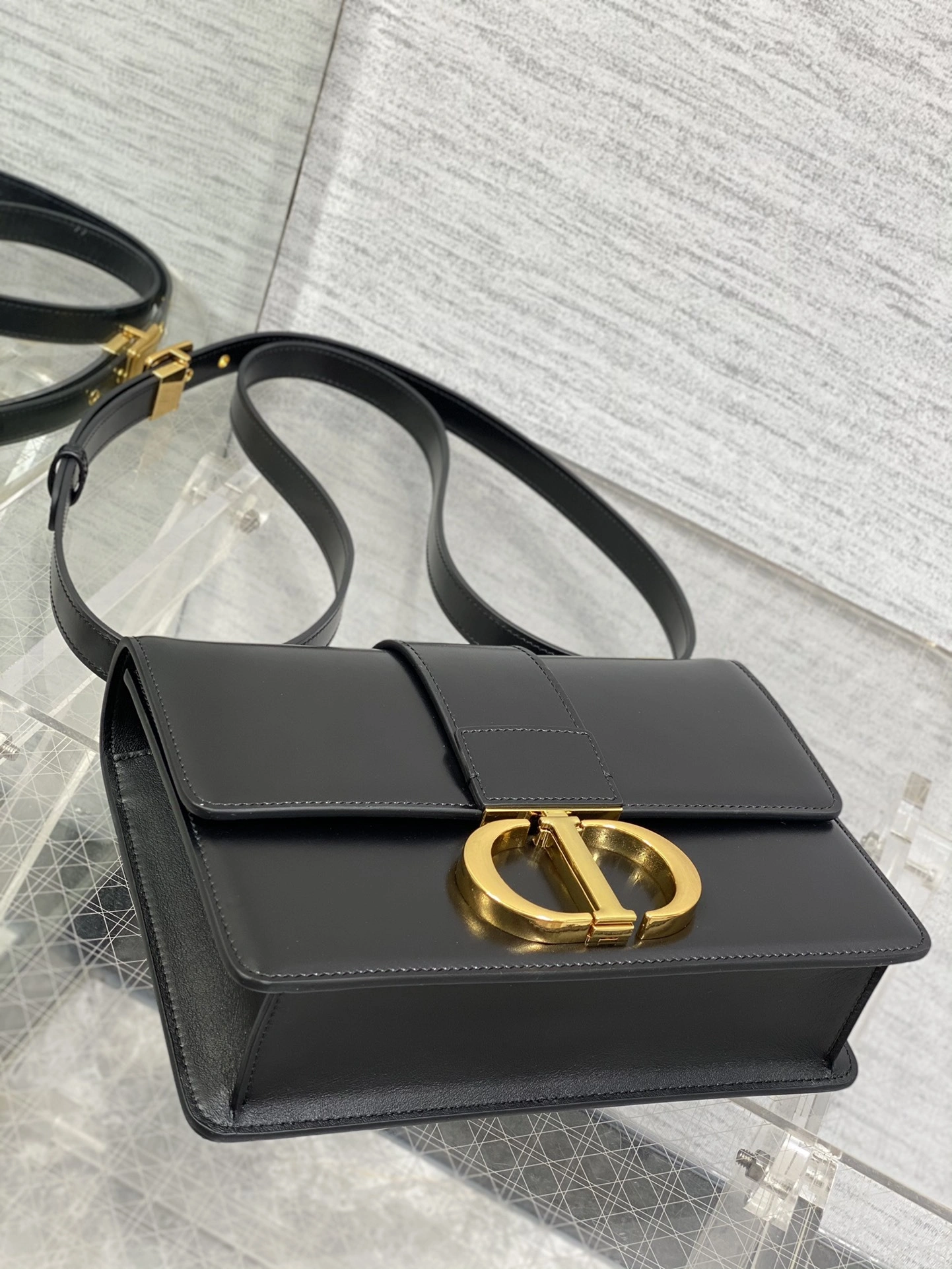 MOMO-- 4ior M9234UHEL_M900 high quality version item:D-B000J3030