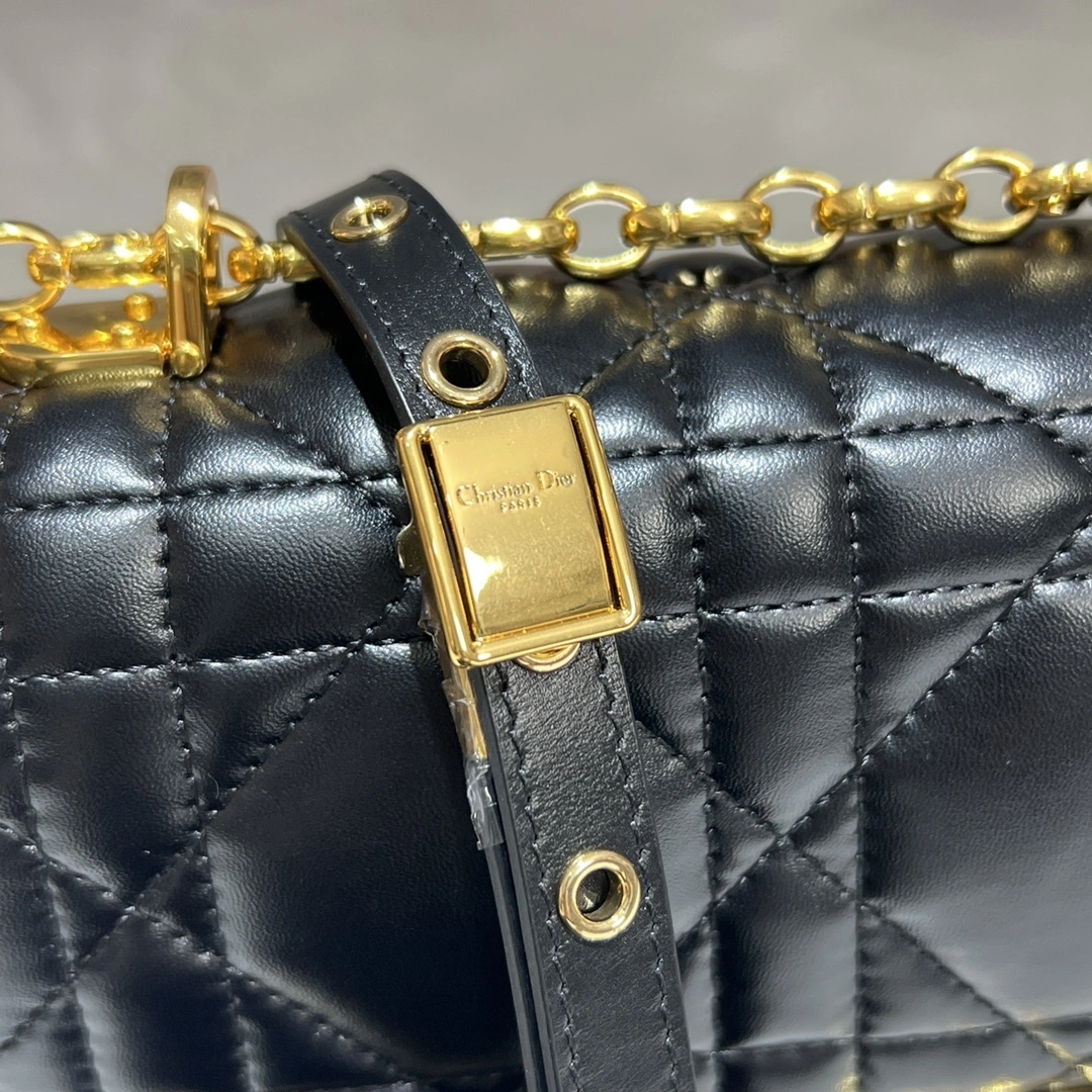 MOMO-- 4ior M9242UNGK_M900 high quality version Caro cowhide item:D-B000J3028