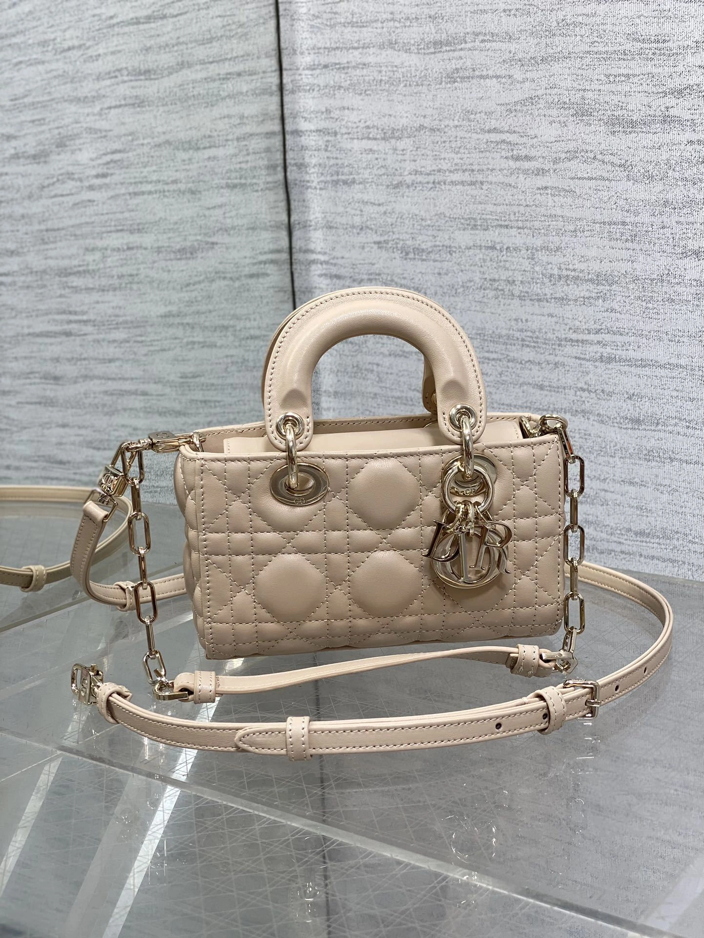 MOMO-- 4ior S0910ONGE-M50U sheepskin item:D-B109F2073