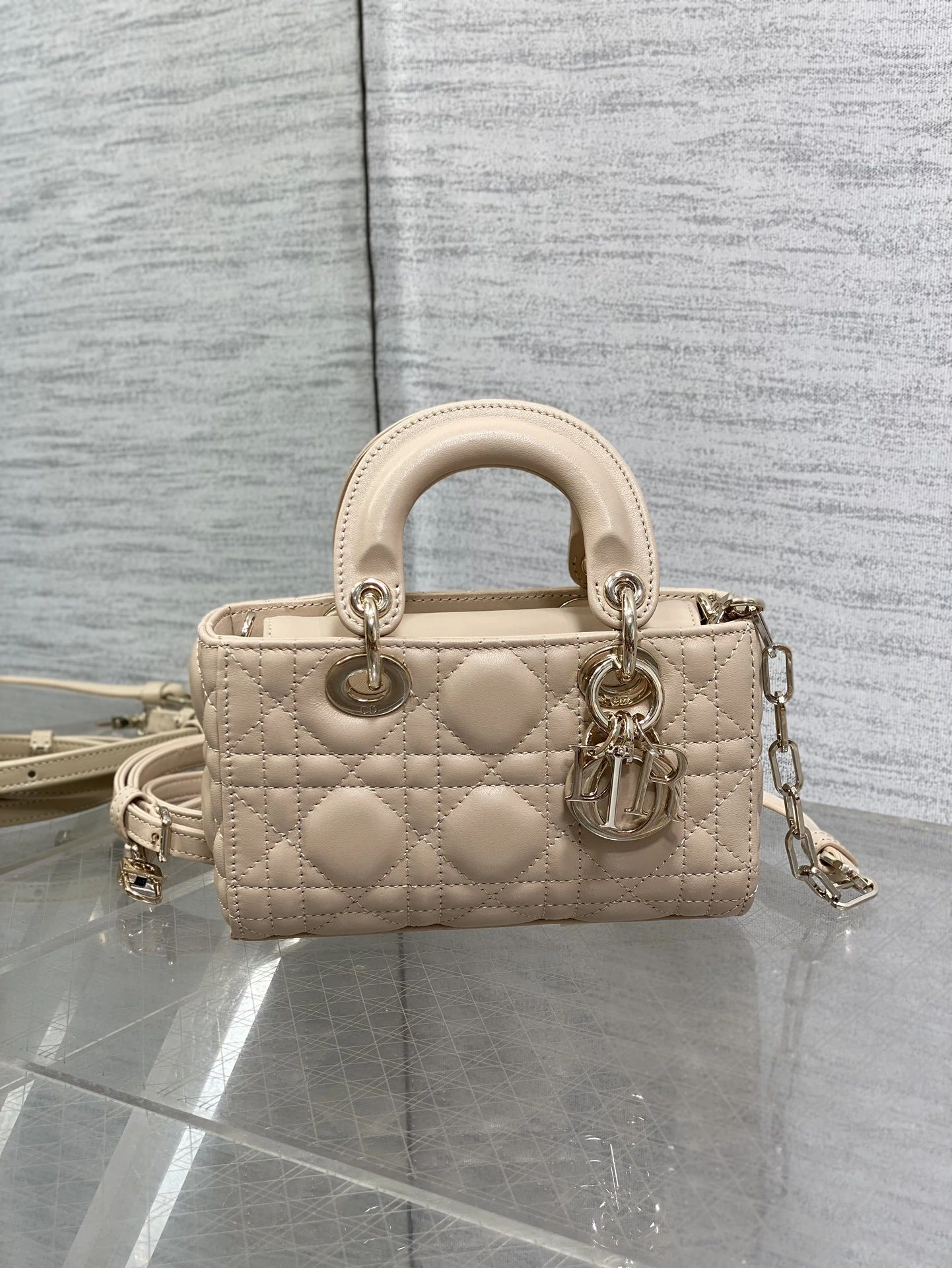 MOMO-- 4ior S0910ONGE-M50U sheepskin item:D-B109F2073