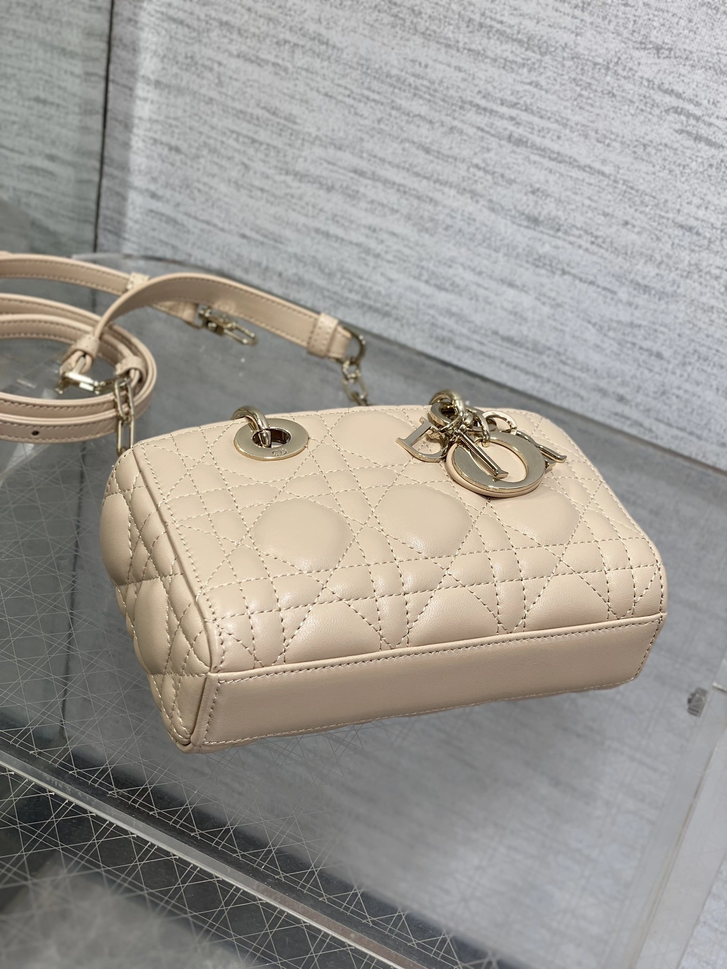 MOMO-- 4ior S0910ONGE-M50U sheepskin item:D-B109F2073