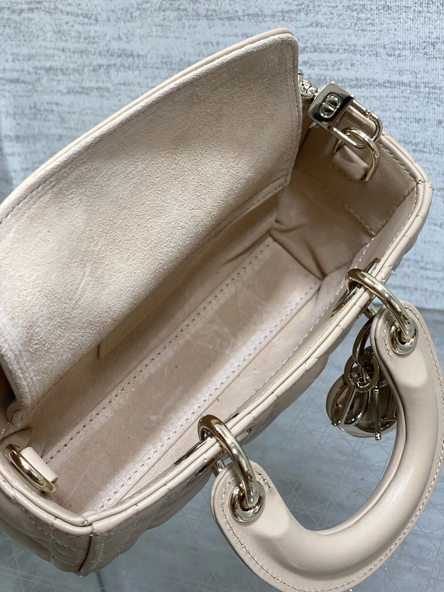 MOMO-- 4ior S0910ONGE-M50U sheepskin item:D-B109F2073