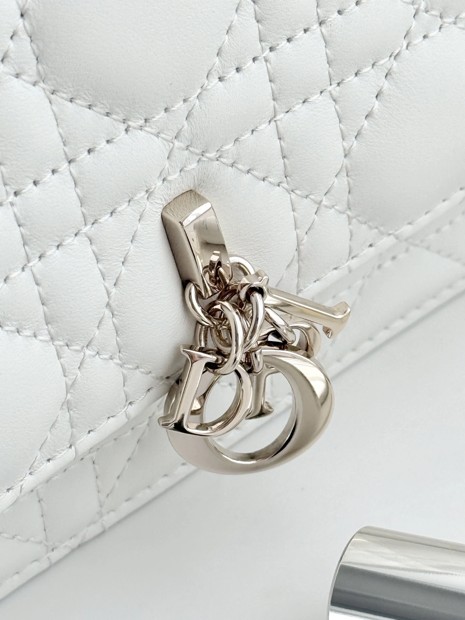 MOMO-- 4ior S0980ONMJ-M00N high quality version sheepskin item:E-B805J2441