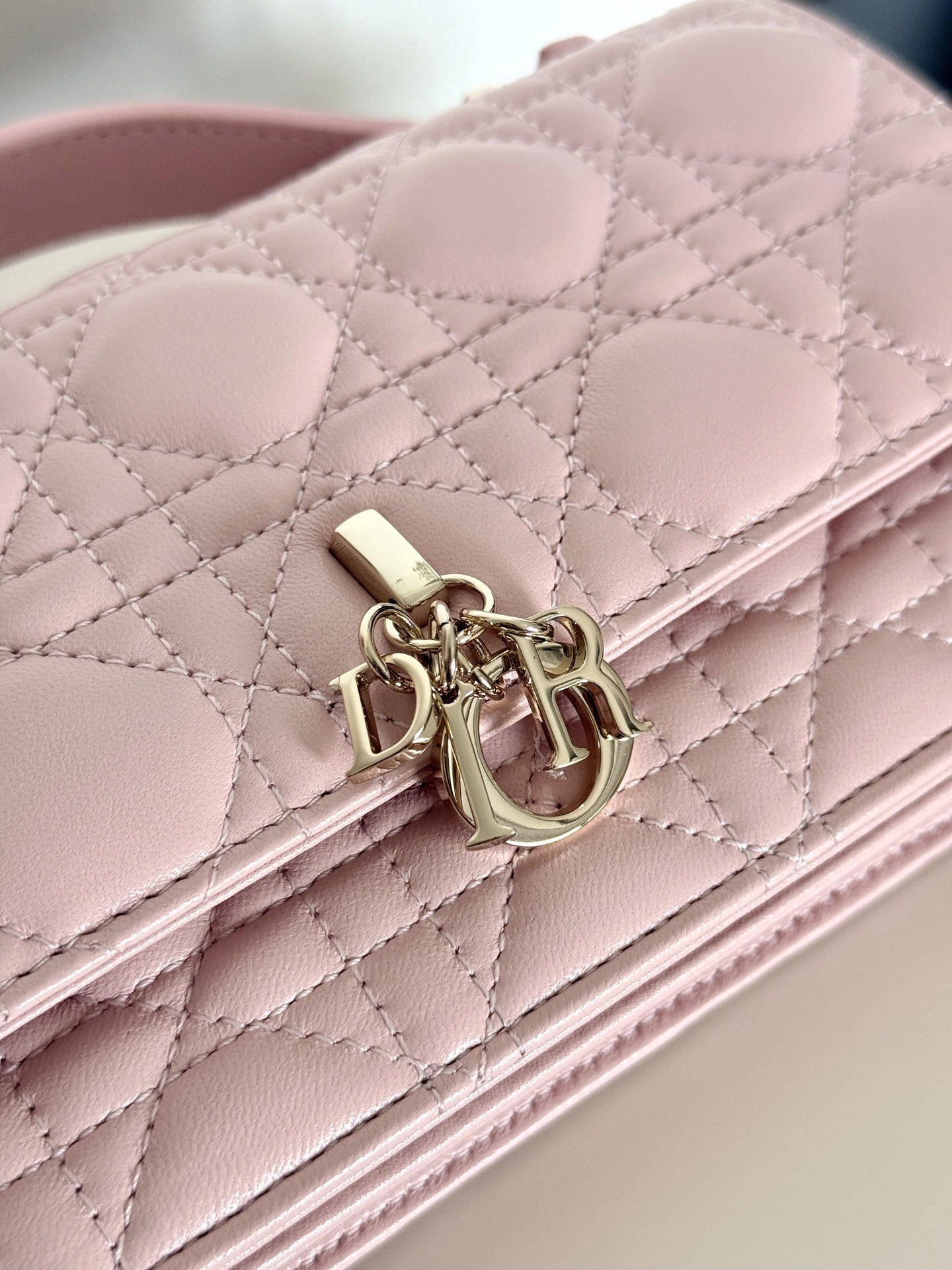 MOMO-- 4ior S0980ONMJ-M05N high quality version My sheepskin item:E-B805J2447