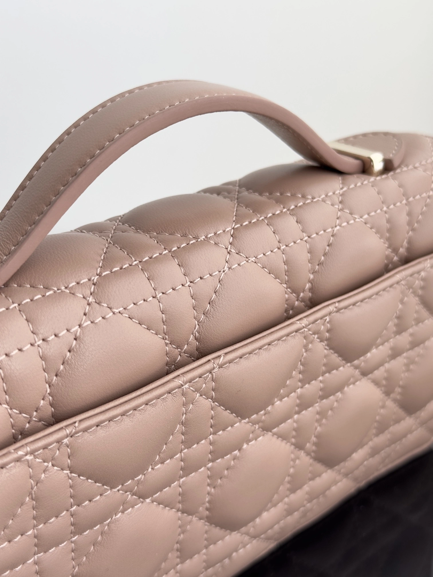 MOMO-- 4ior S0980ONMJ-M49P high quality version My sheepskin item:E-B805J2444