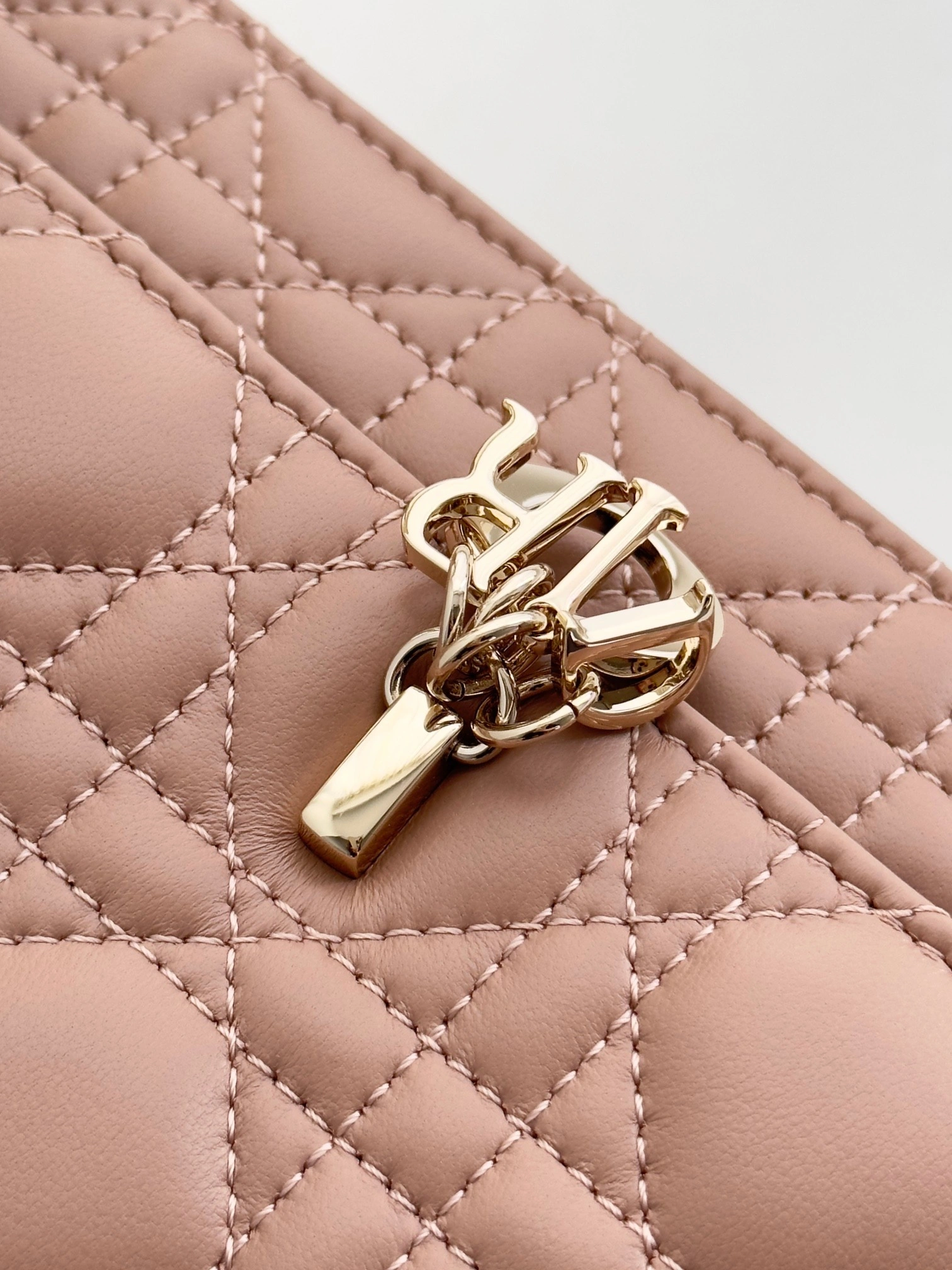 MOMO-- 4ior S0980ONMJ-M49P high quality version My sheepskin item:E-B805J2444