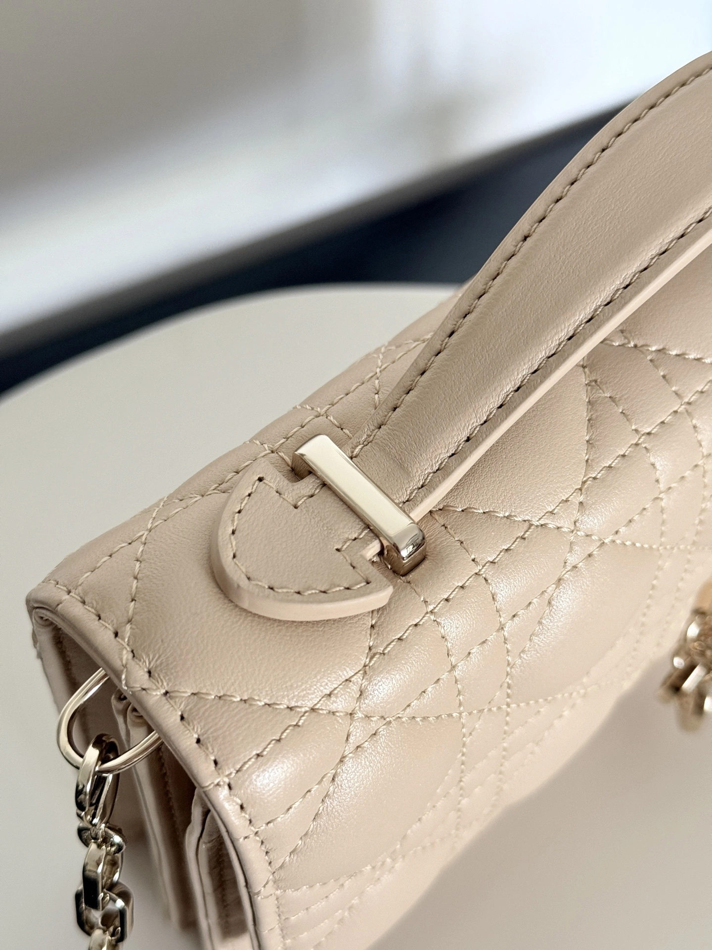 MOMO-- 4ior S0980ONMJ-M51U high quality version My sheepskin item:E-B805J2446