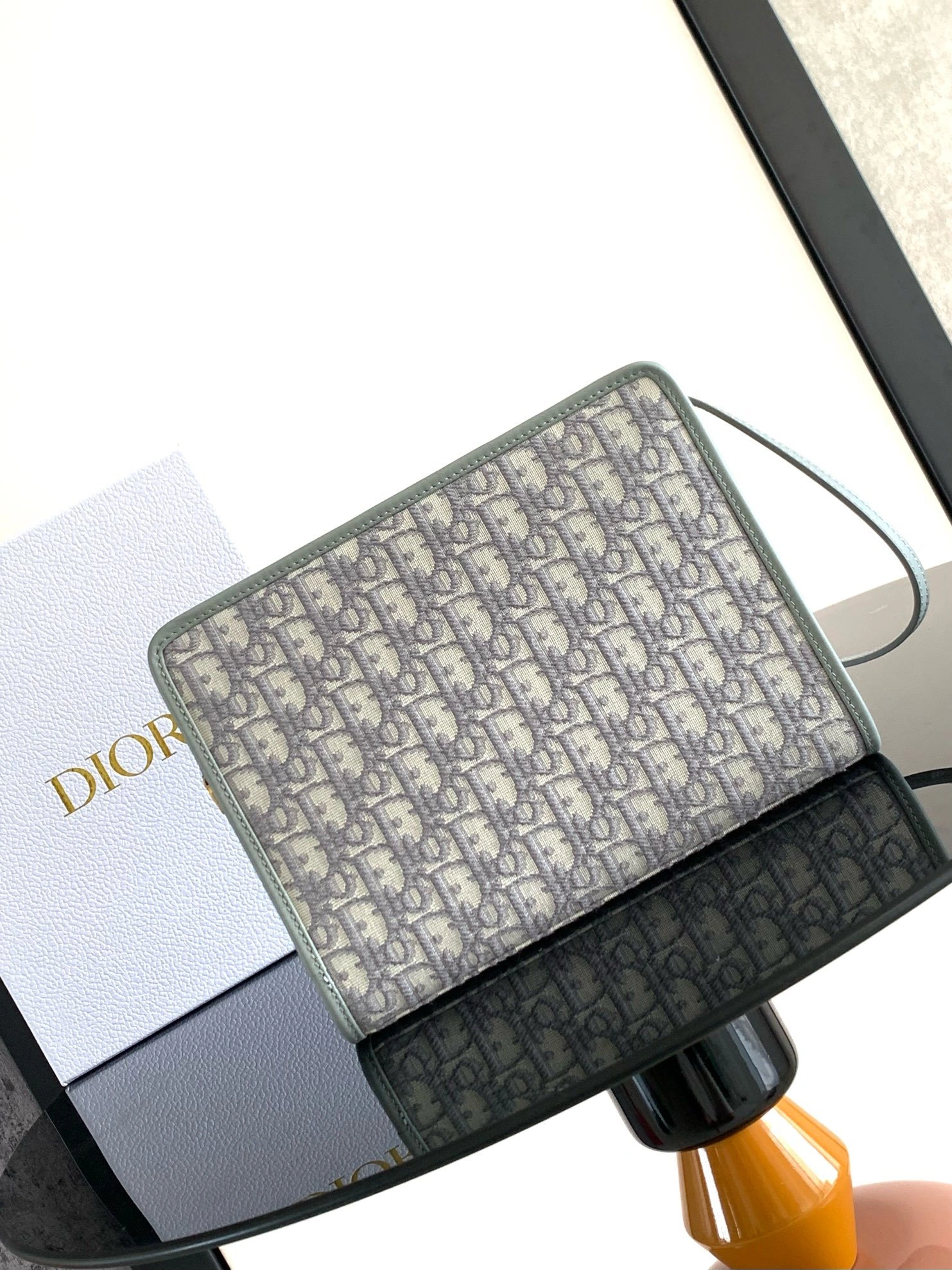 MOMO-- 4ior S2107UTZQ-M932 high quality version 30 Montaigne Dea item:E-B000I2009
