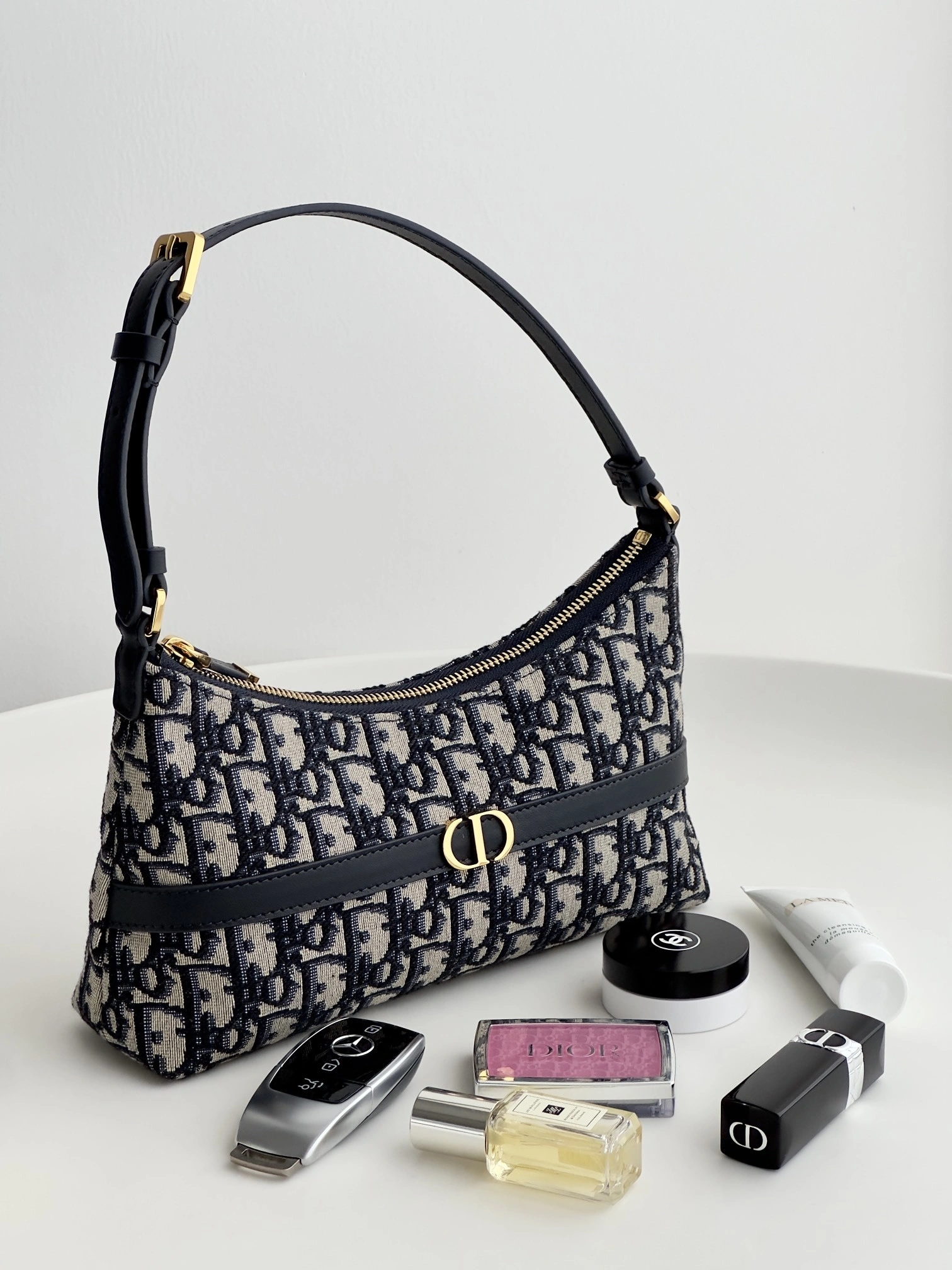 MOMO-- 4ior S2381UTZQ-M928 high quality version miss caro item:E-B805H1539