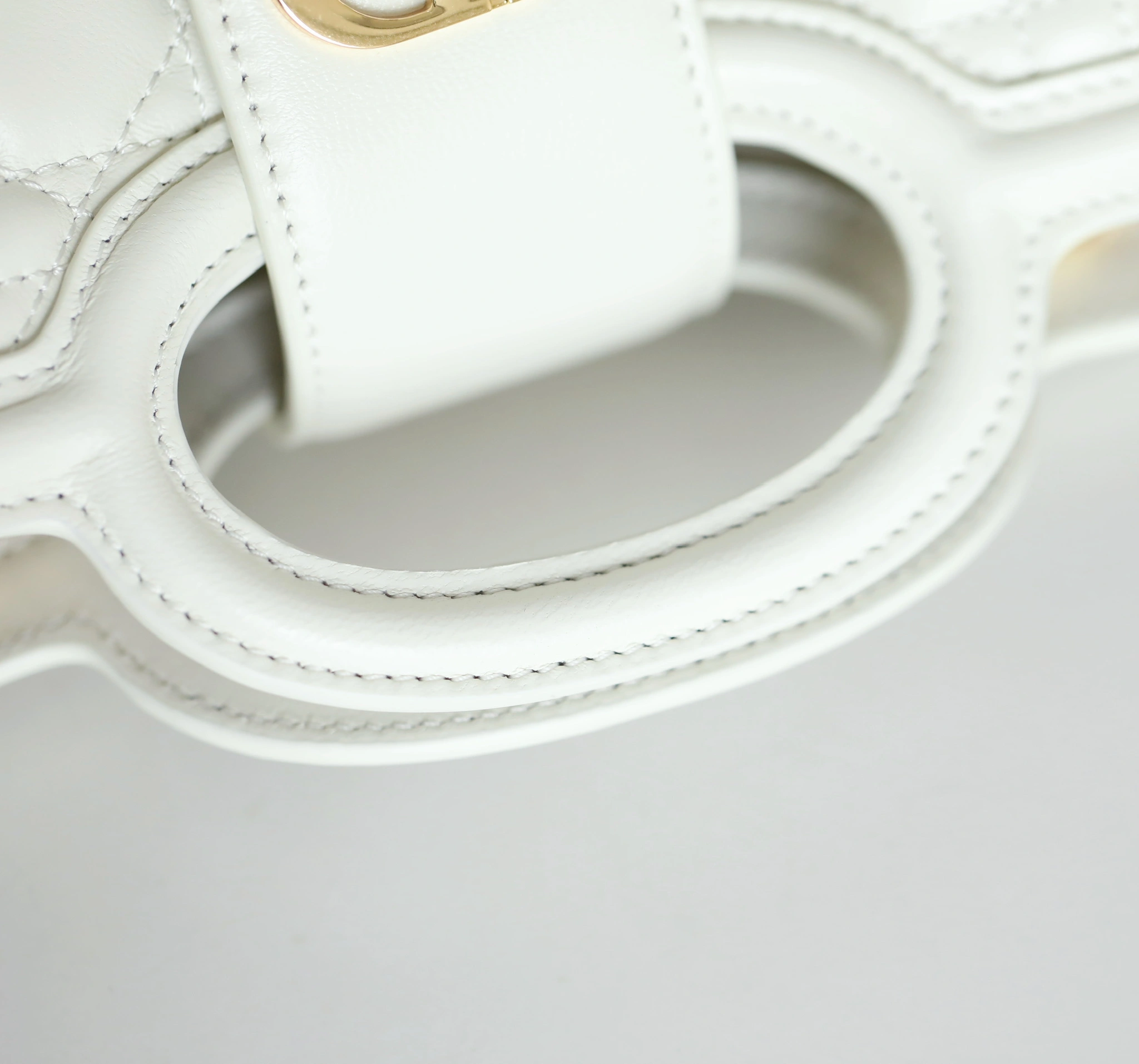 MOMO-- 4ior S3123UNJB-M030 high quality version 𝙅𝙤𝙡𝙞𝙚 𝙏𝙤𝙥 𝙃𝙖𝙣𝙙𝙡𝙚 sheepskin item:F-B813A2305