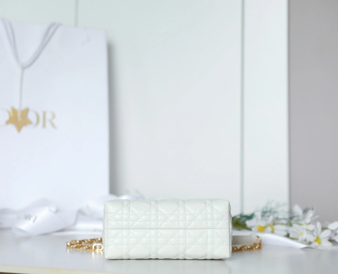 MOMO-- 4ior S3123UNJB-M030 high quality version 𝙅𝙤𝙡𝙞𝙚 𝙏𝙤𝙥 𝙃𝙖𝙣𝙙𝙡𝙚 sheepskin item:F-B813A2305