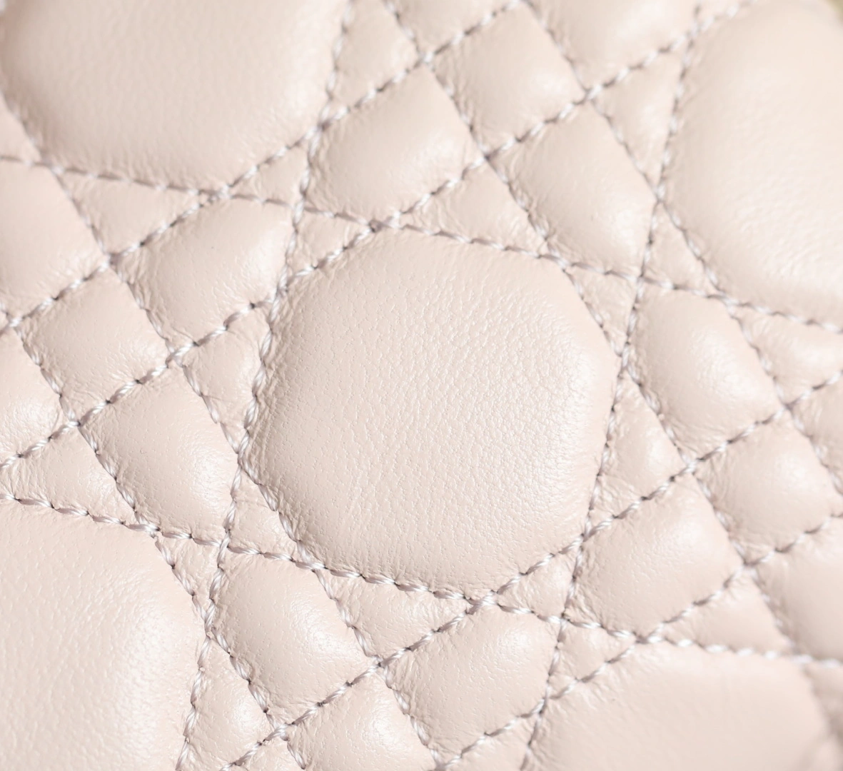 MOMO-- 4ior S3123UNJB-M413 high quality version 𝙅𝙤𝙡𝙞𝙚 𝙏𝙤𝙥 𝙃𝙖𝙣𝙙𝙡𝙚 sheepskin item:F-B813A2306
