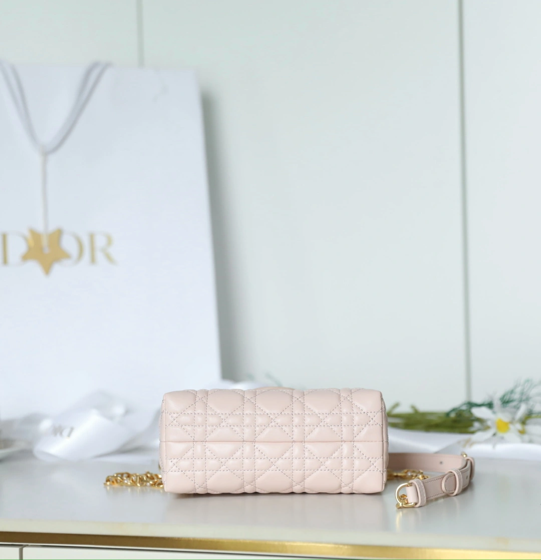 MOMO-- 4ior S3123UNJB-M413 high quality version 𝙅𝙤𝙡𝙞𝙚 𝙏𝙤𝙥 𝙃𝙖𝙣𝙙𝙡𝙚 sheepskin item:F-B813A2306