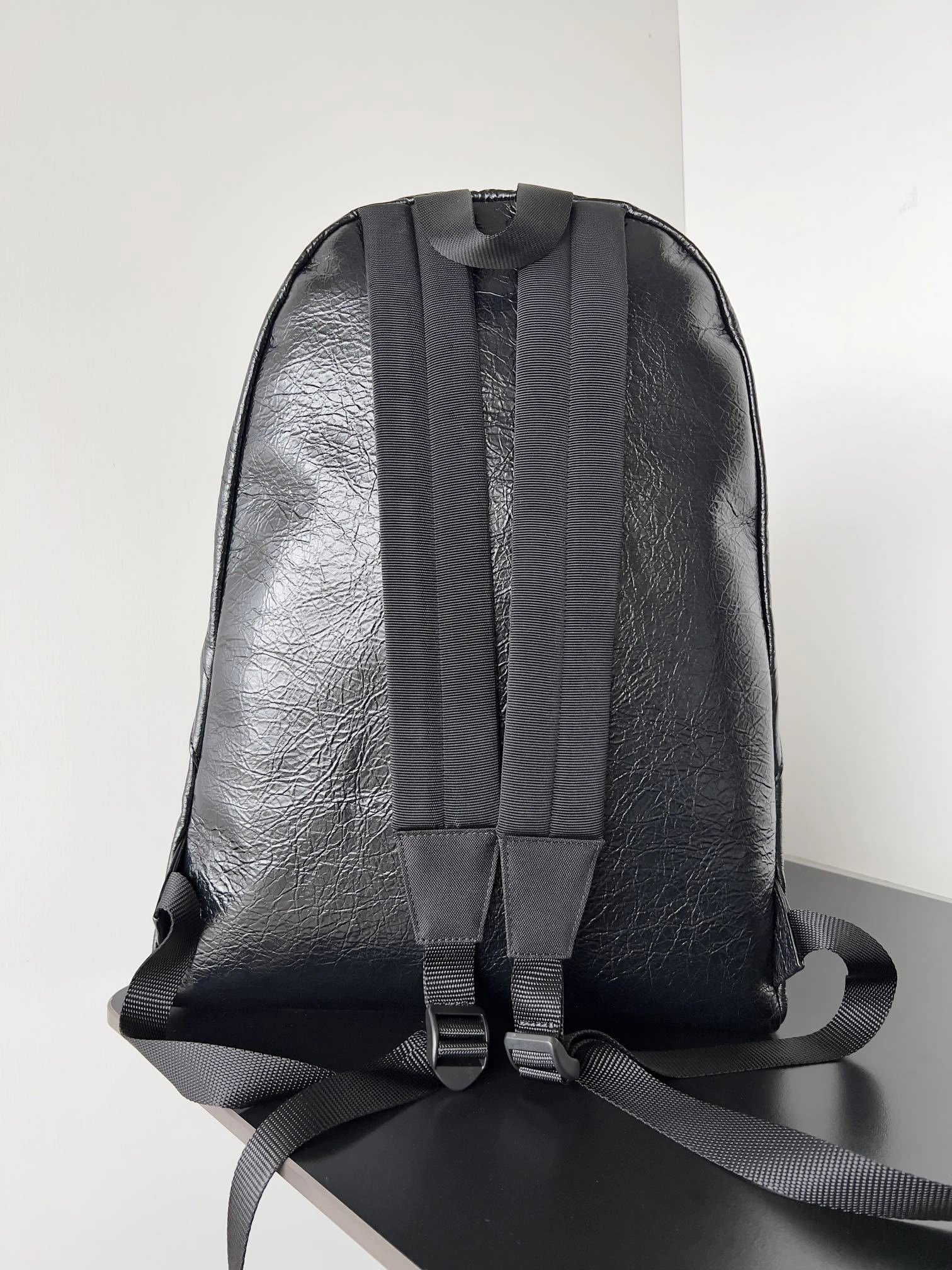 MOMO-- 503221-DB5K5 item:D-B063A1549