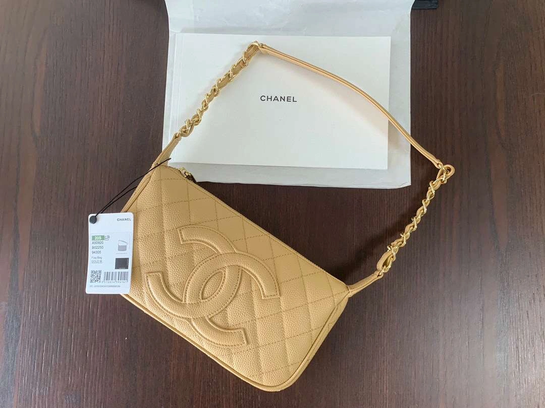 MOMO-- 50920 Multiple colors Cowhide item : 321B75D1708-3