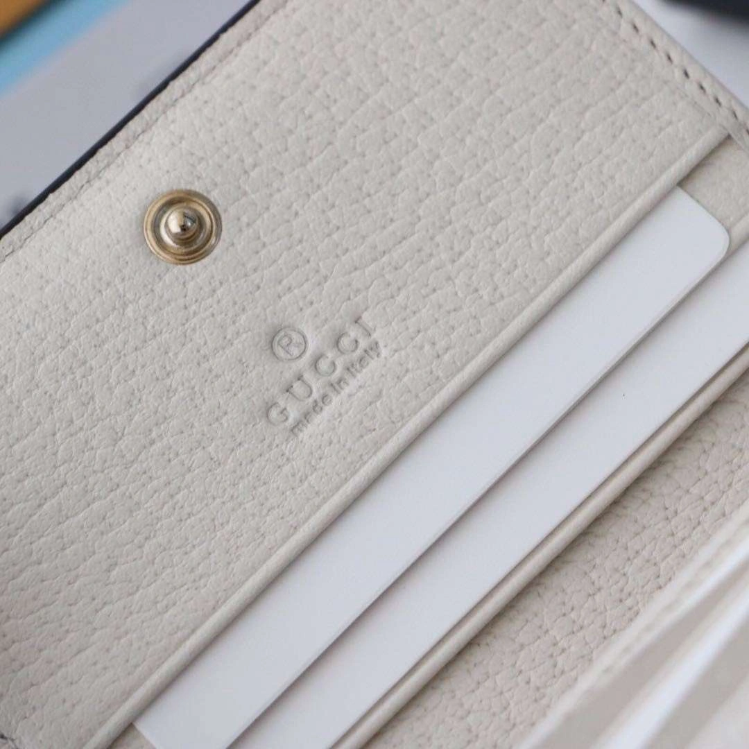 *MOMO---523155 cowhide item : A-B00G3004