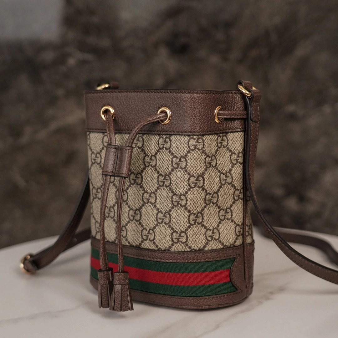 MOMO-- ‎550620 96I3B 8745 550620-96I3B-8745 item：C-B461H1129Q
