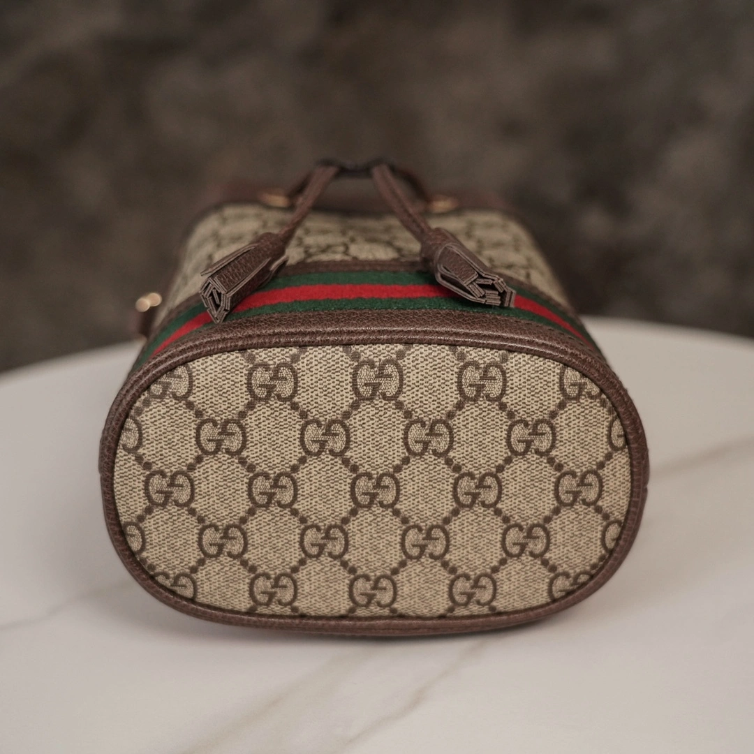 MOMO-- ‎550620 96I3B 8745 550620-96I3B-8745 item：C-B461H1129Q