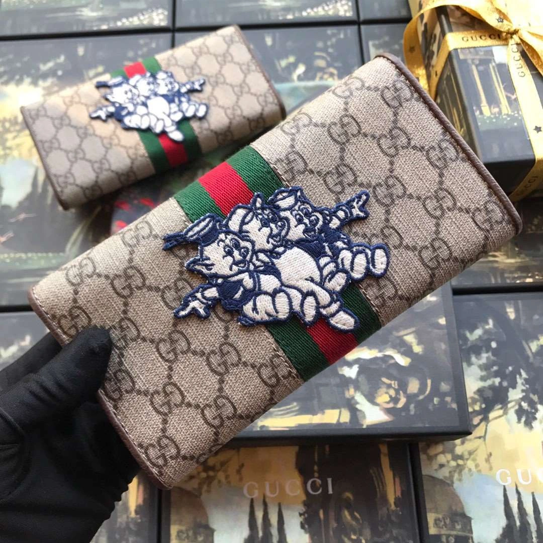 *MOMO---557803Disey item : A-B00G3015