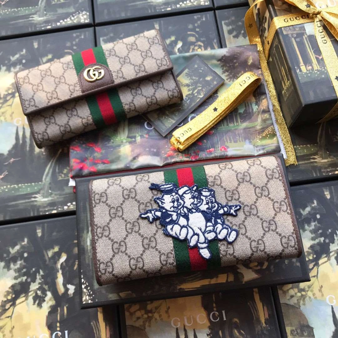 *MOMO---557803Disey item : A-B00G3015