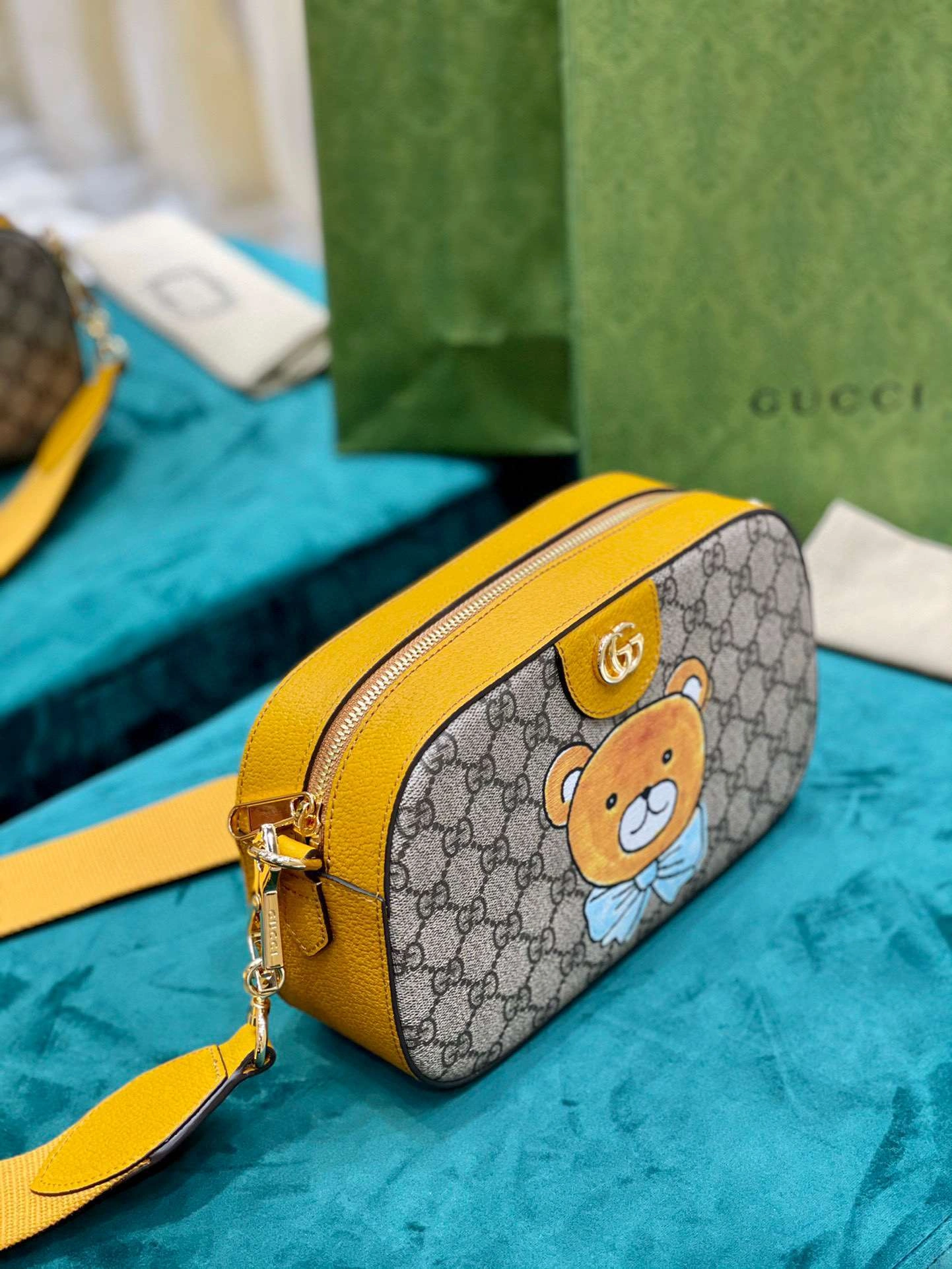 MOMO-- 574886 item :242B30E2623