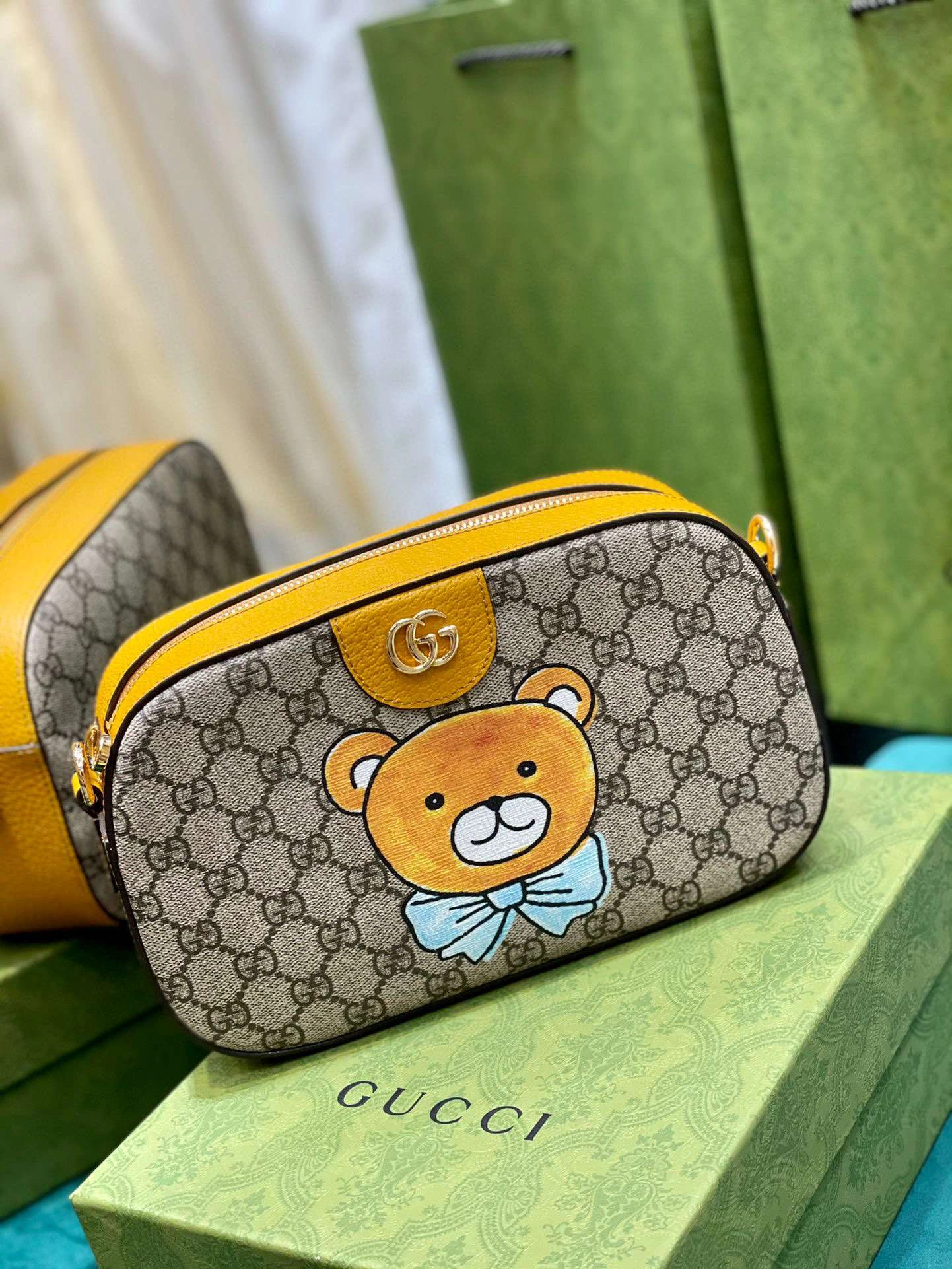 MOMO-- 574886 item :242B30E2623
