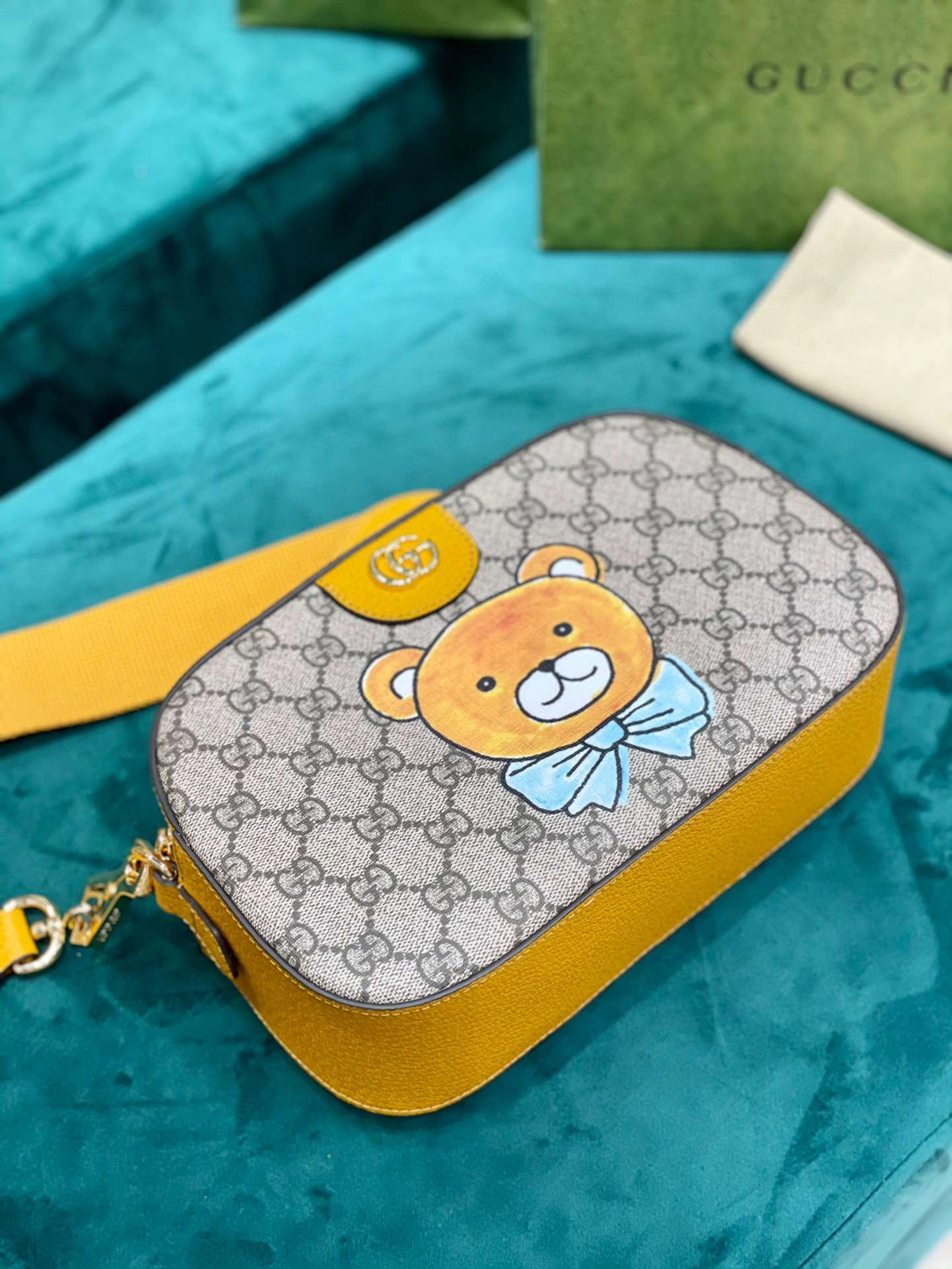 MOMO-- 574886 item :242B30E2623