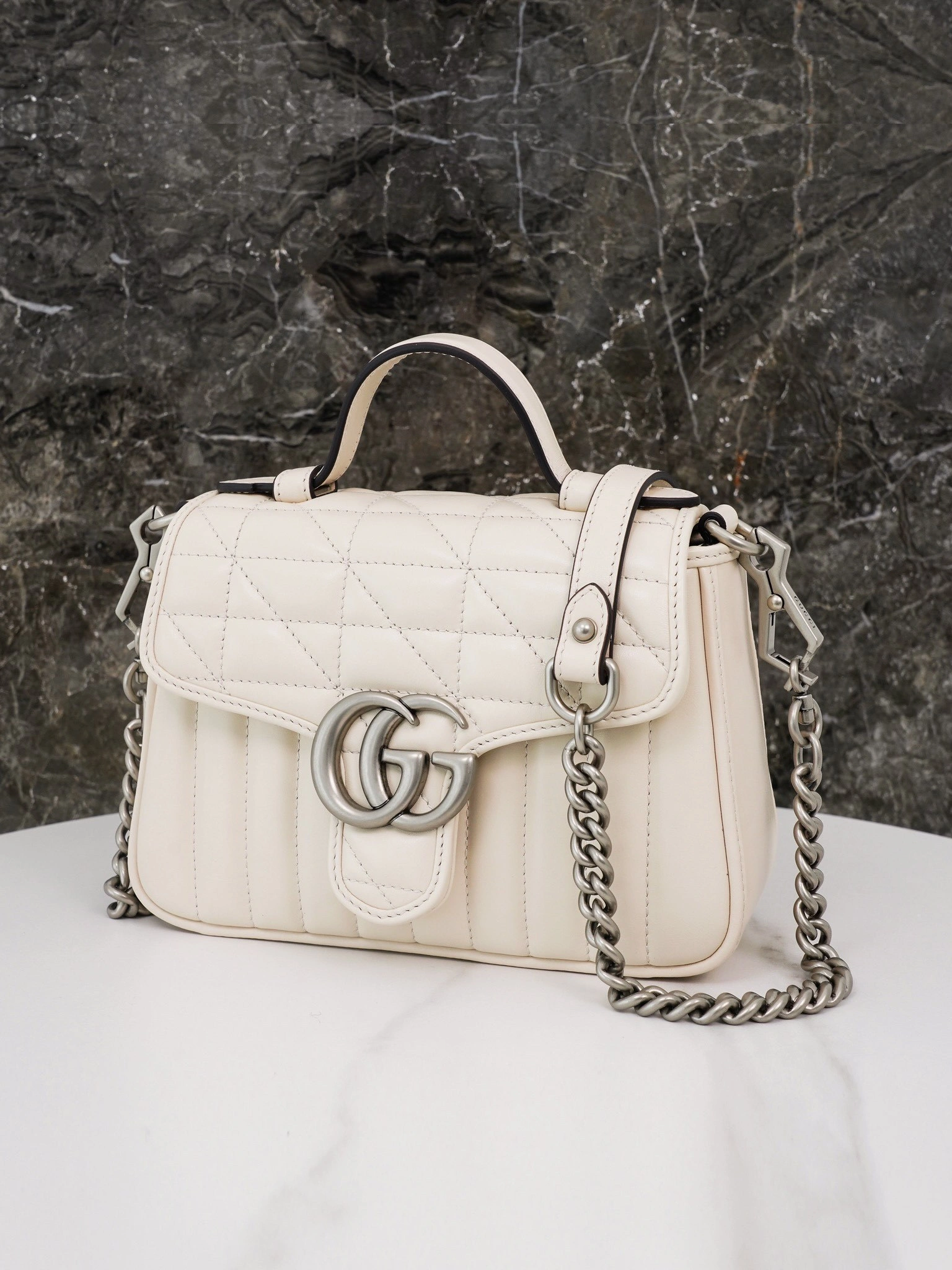 MOMO-- 583571-UM8AN-9022 high quality version item：C-B461H1820Q
