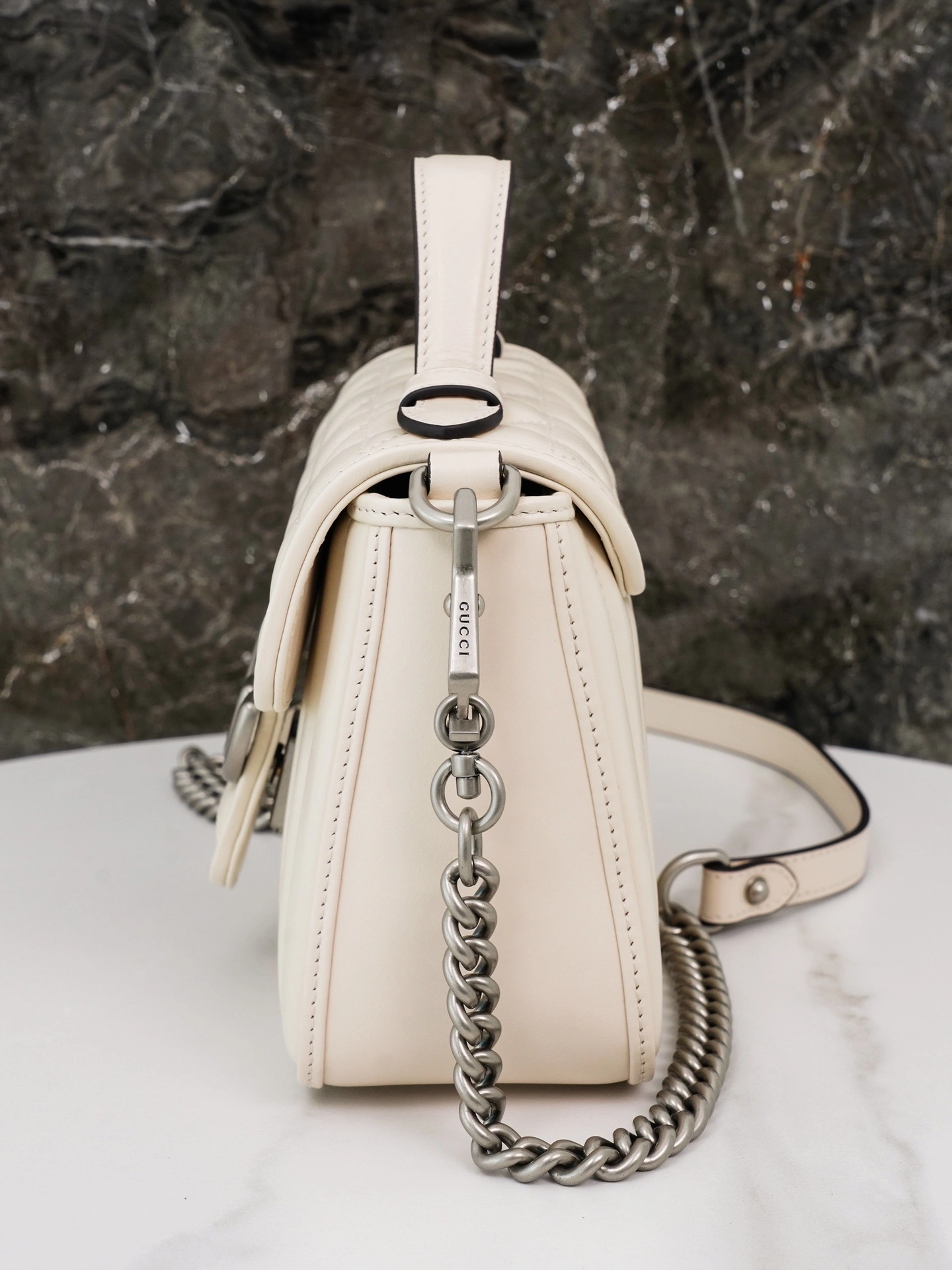 MOMO-- 583571-UM8AN-9022 high quality version item：C-B461H1820Q