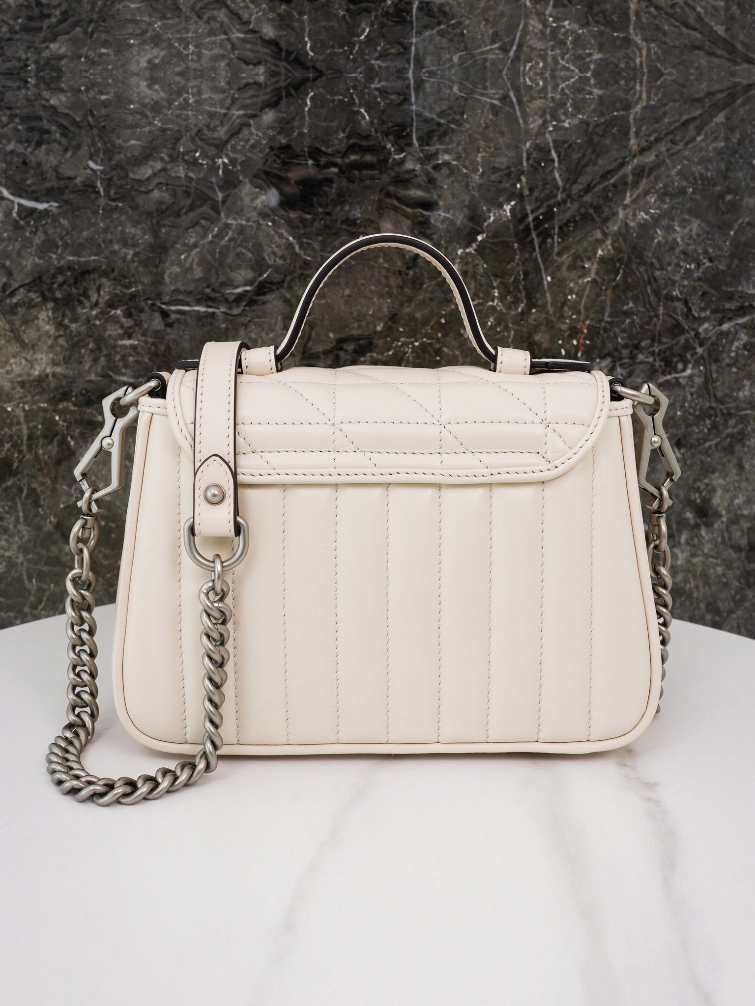 MOMO-- 583571-UM8AN-9022 high quality version item：C-B461H1820Q