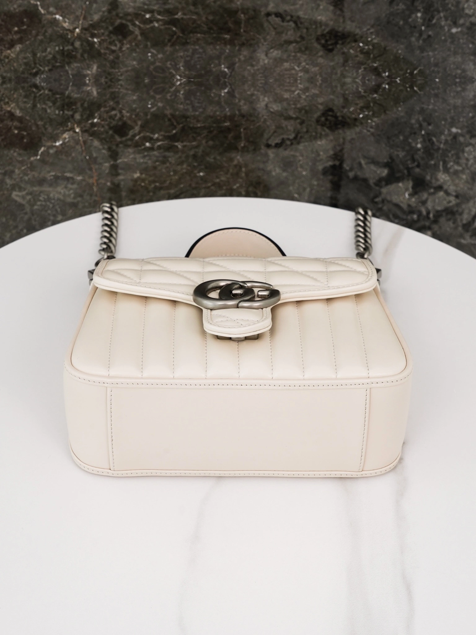 MOMO-- 583571-UM8AN-9022 high quality version item：C-B461H1820Q