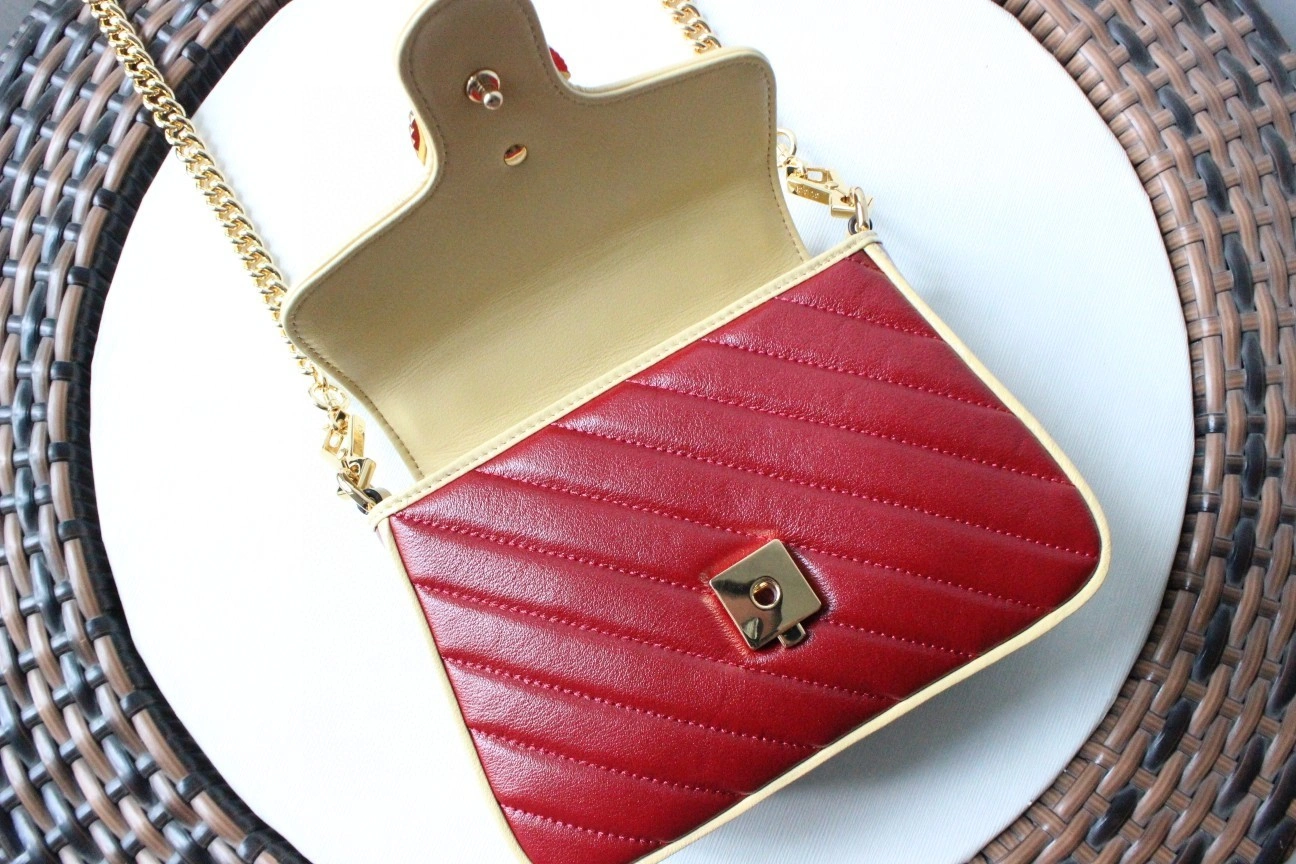 MOMO---583571 cowhide item : A-B191H1803A
