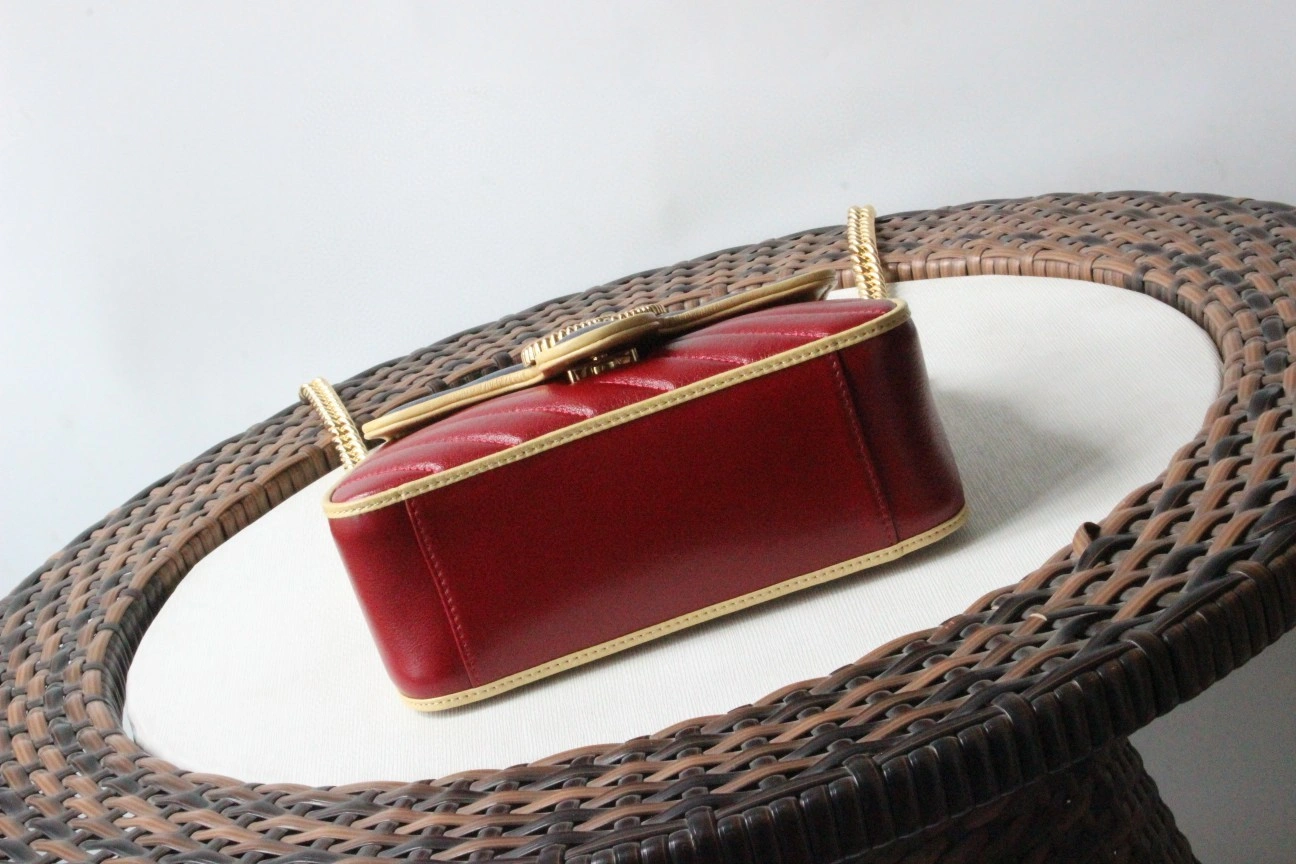 MOMO---583571 cowhide item : A-B191H1803A