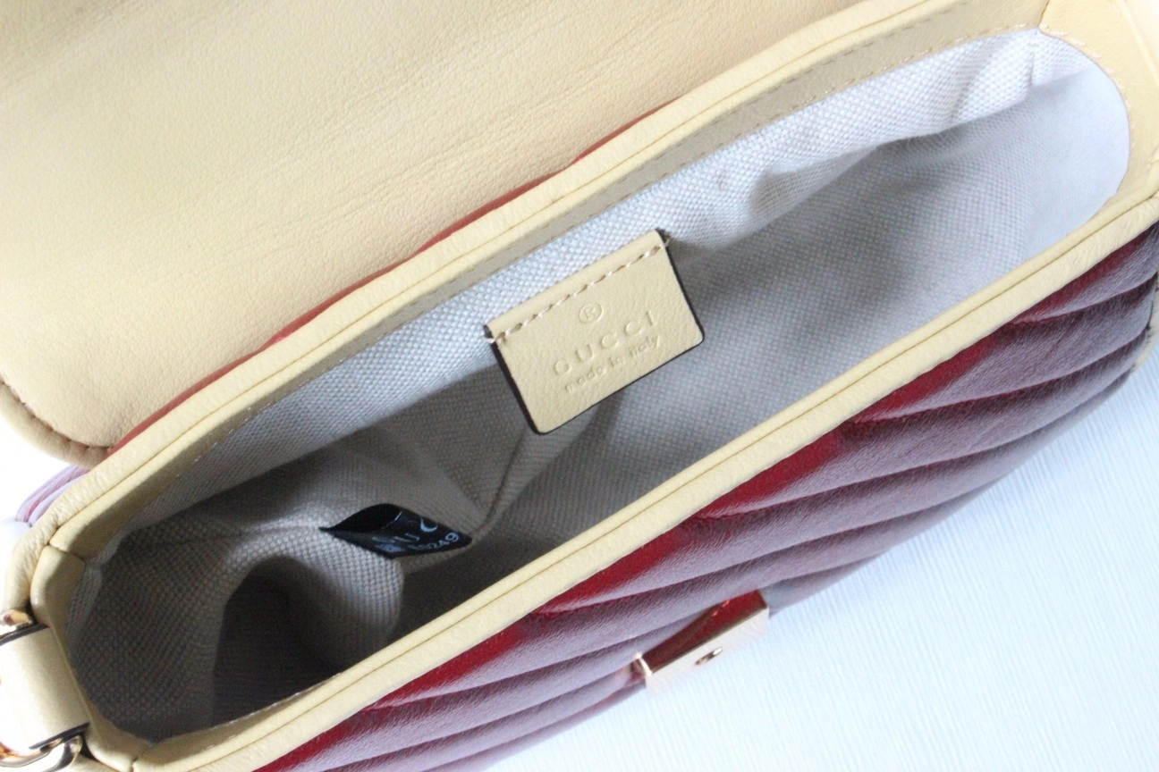MOMO---583571 cowhide item : A-B191H1803A