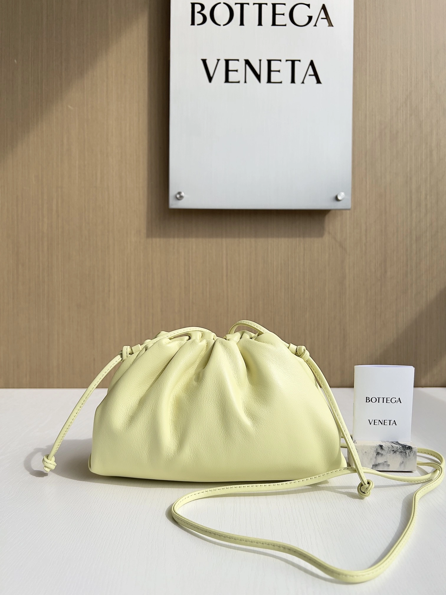 MOMO-- 585852-VCP40-3458 item：C-B063G2015R