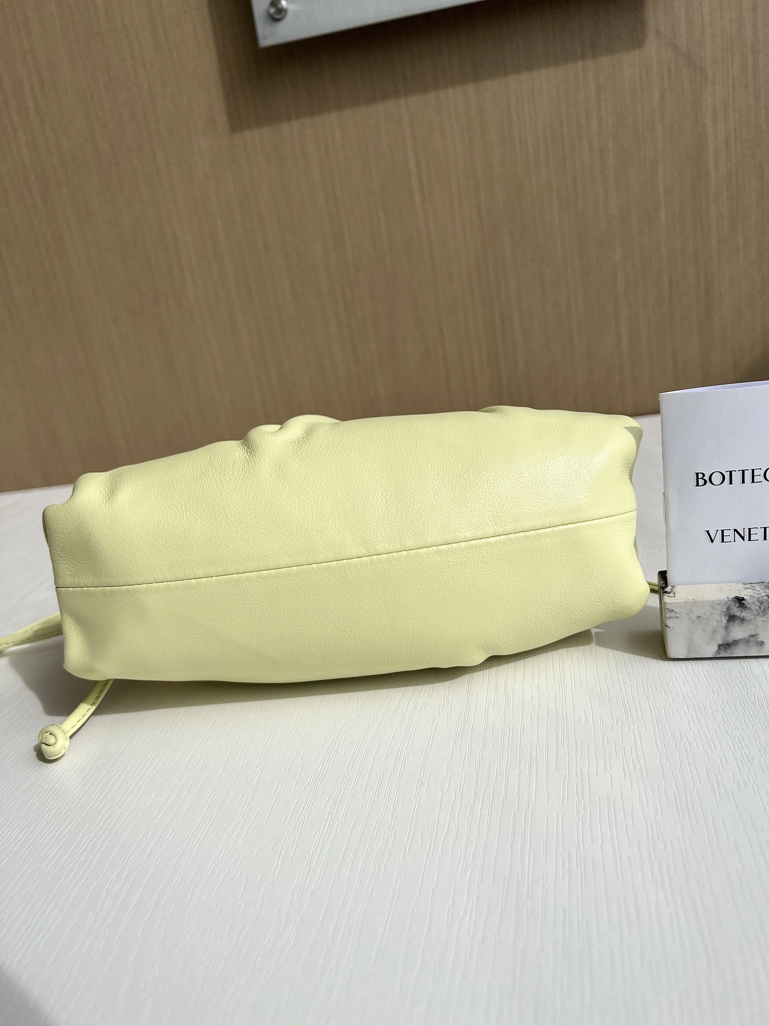 MOMO-- 585852-VCP40-3458 item：C-B063G2015R