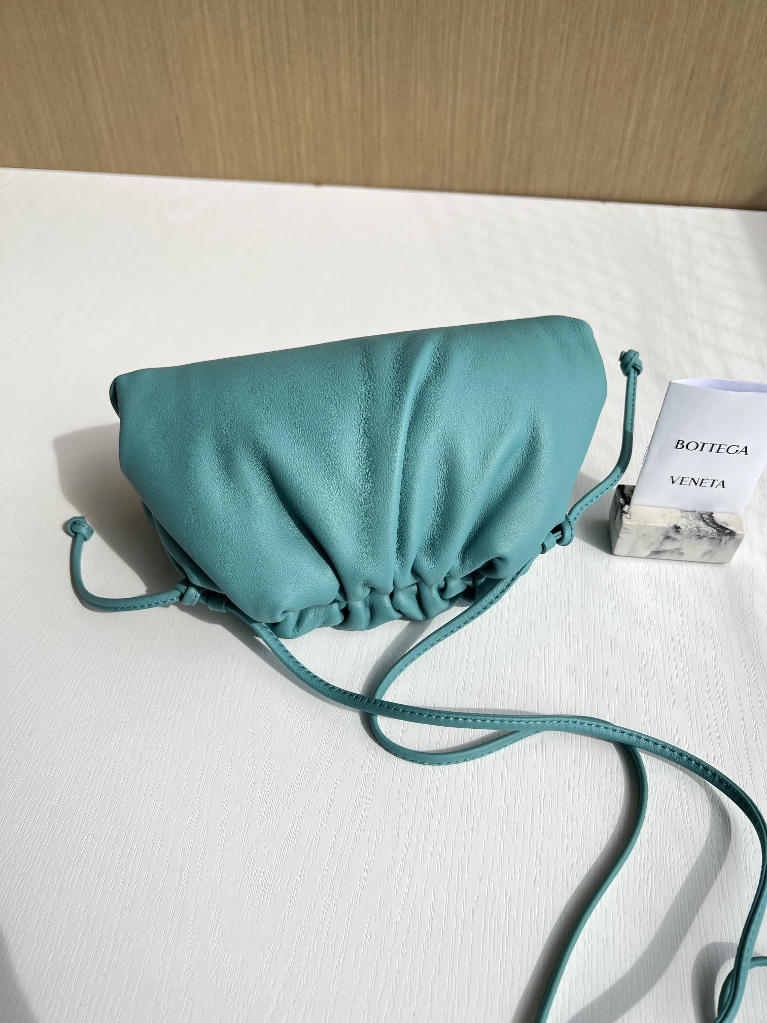 MOMO-- 585852-VCP40-3612 item：C-B063G2105R
