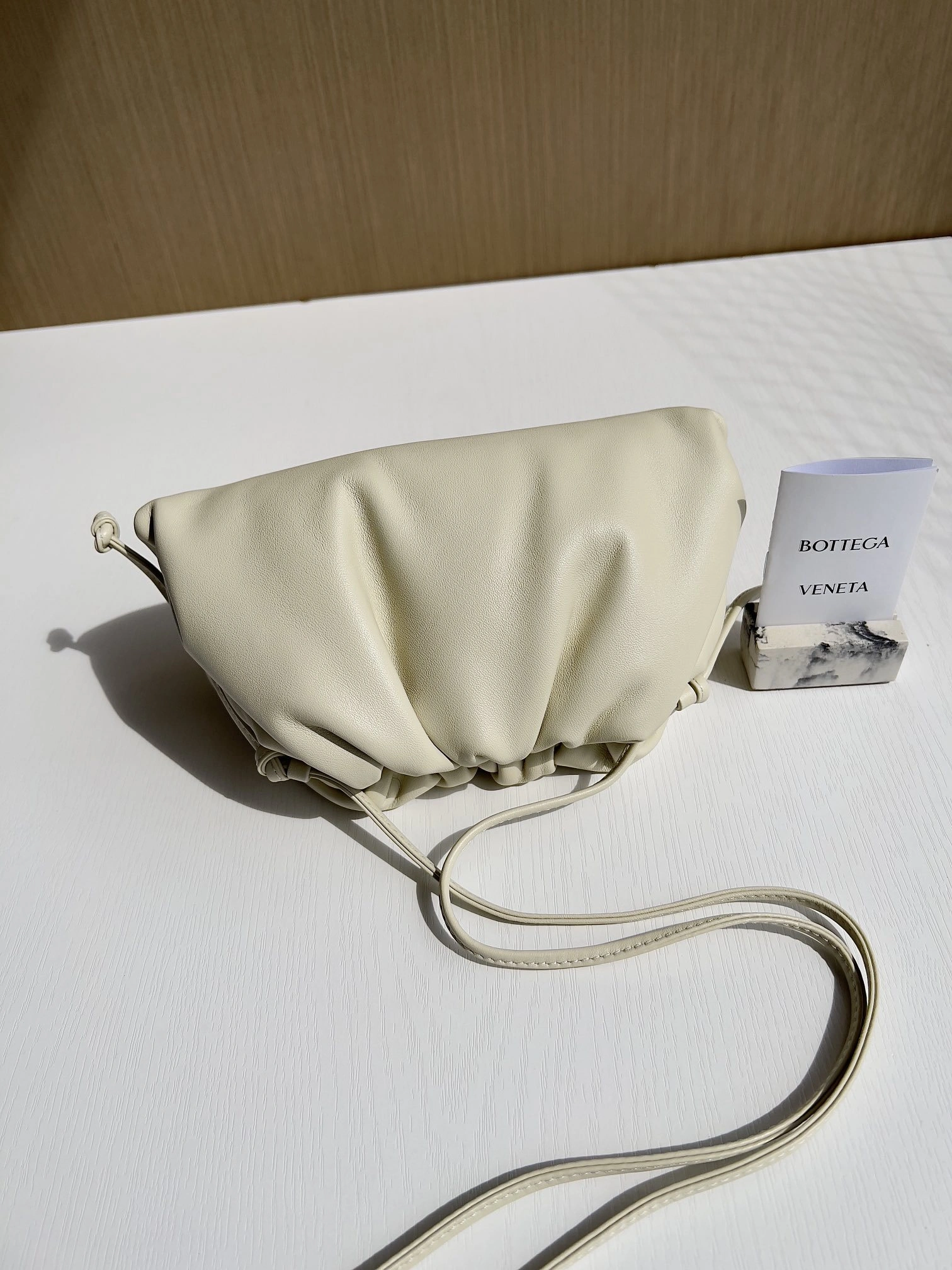 MOMO-- 585852VCP409646 item：C-B063G2018R